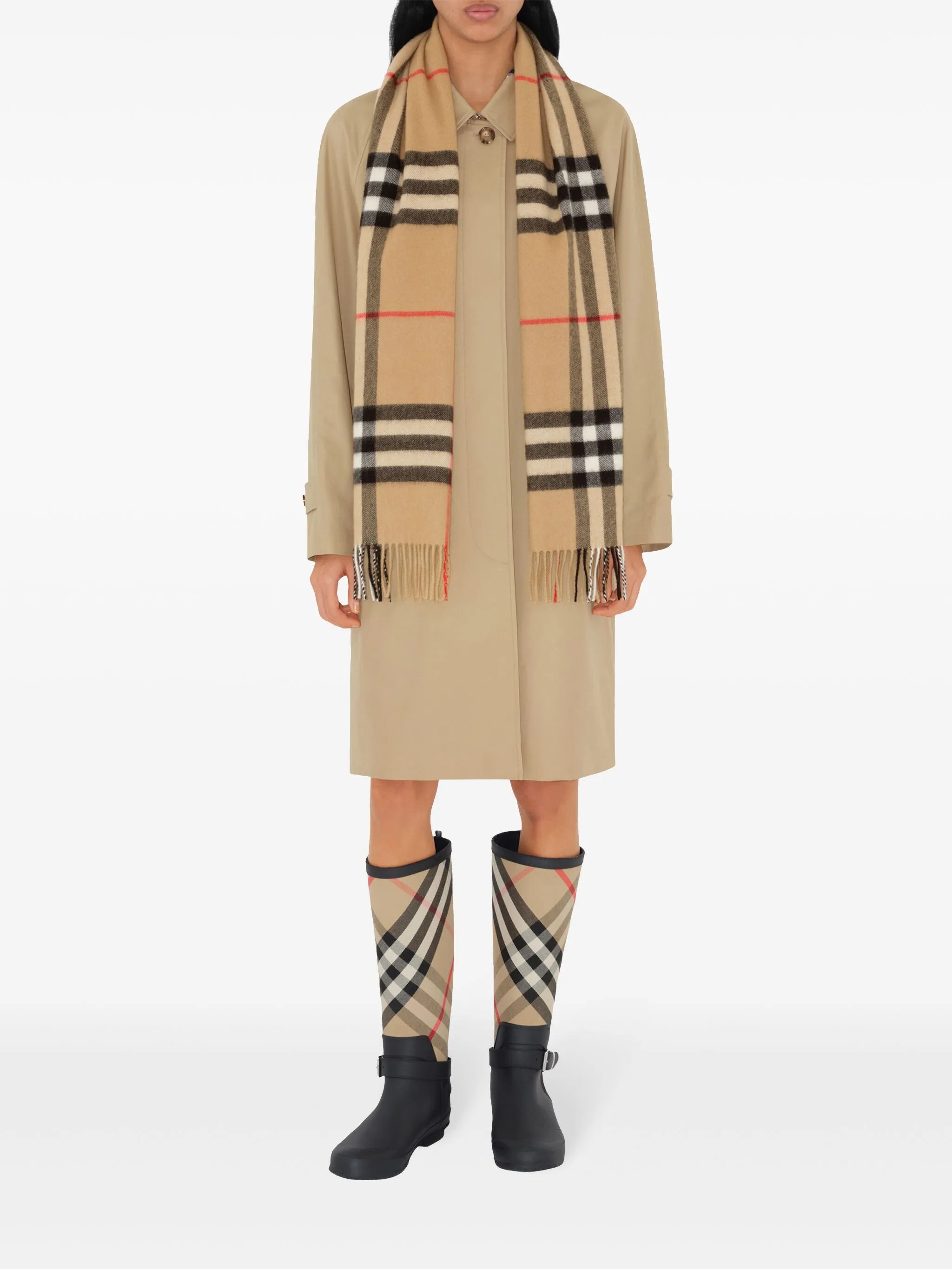 The Classic Check cashmere scarf