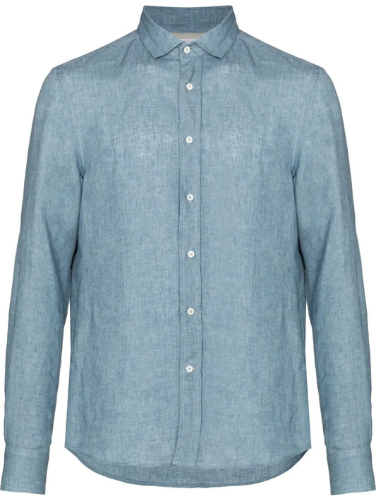 classic collar buttoned shirt