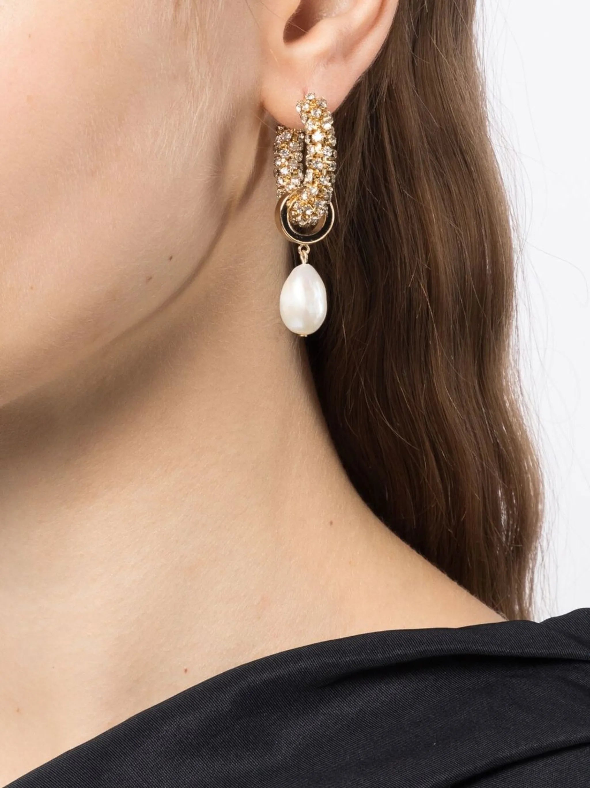 pearl-pendant hoop earrings