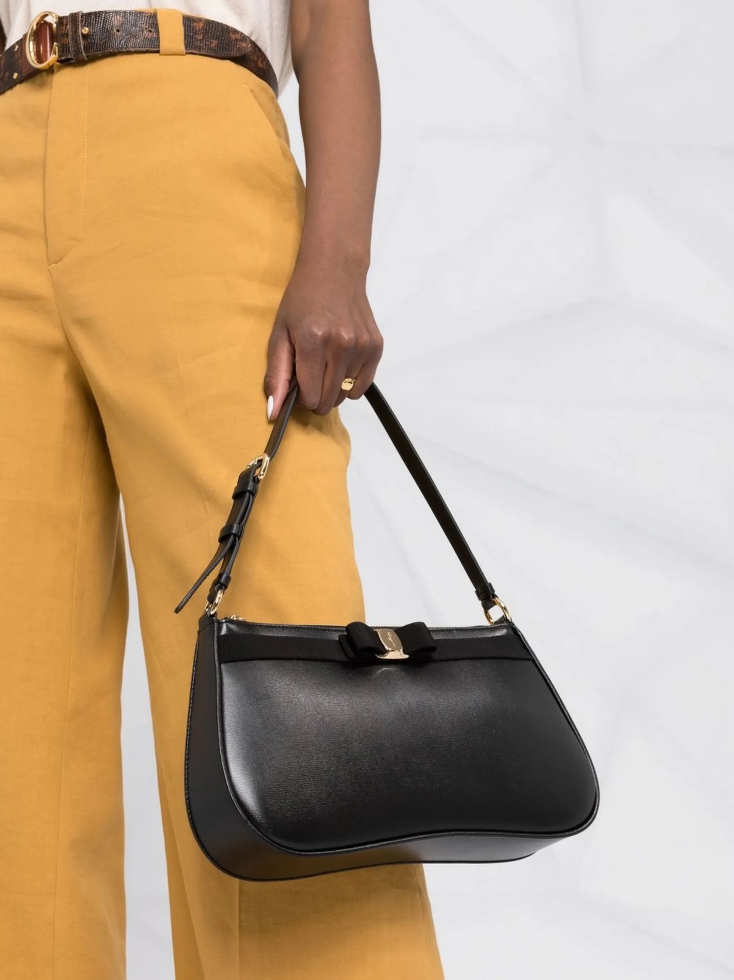Viva Bow mini shoulder bag