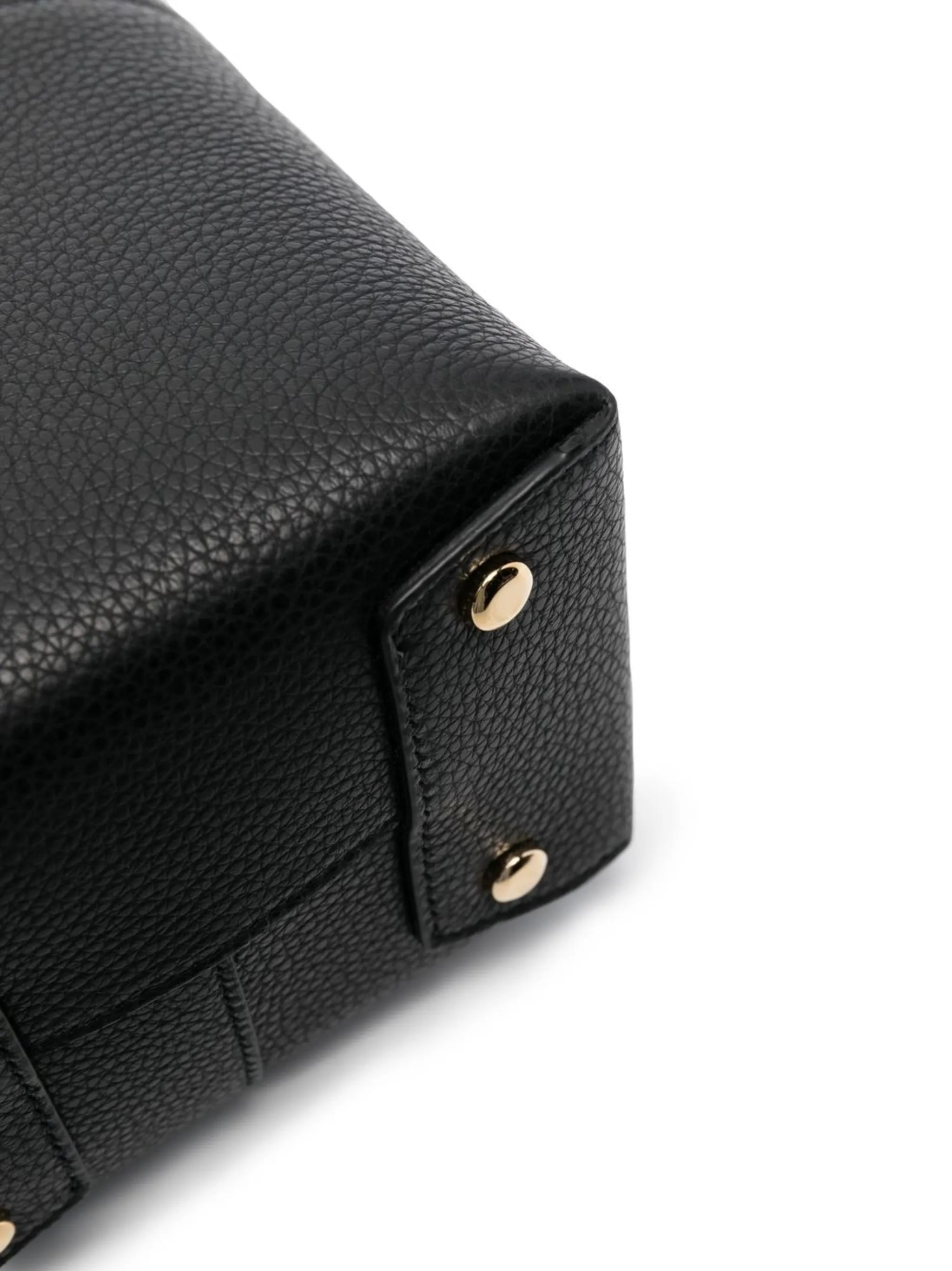Gancini-plaque bucket bag