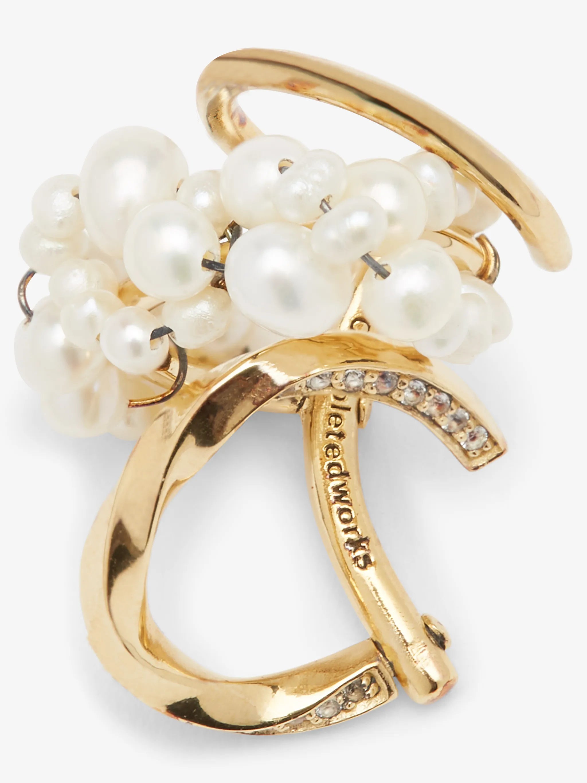 pearl-embellished ear cuff