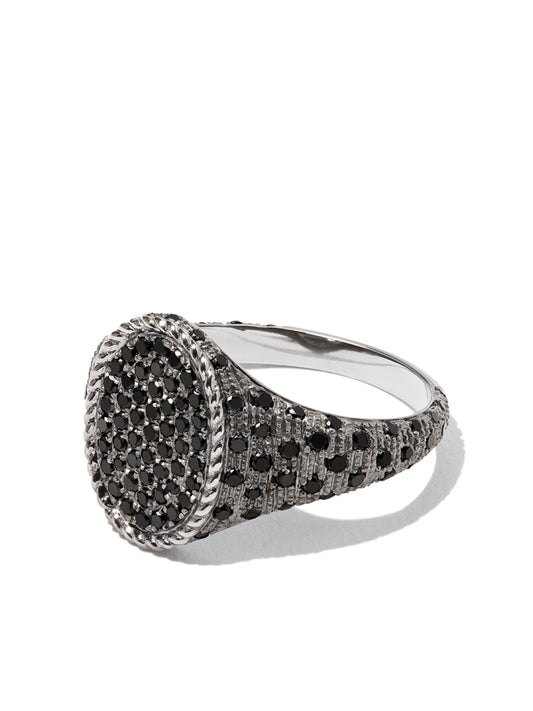 18kt white gold Oval diamond signet ring