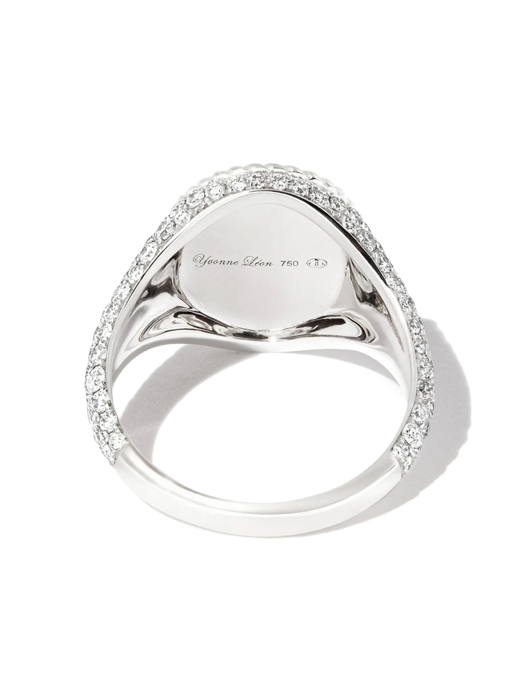 18kt white gold diamond signet ring