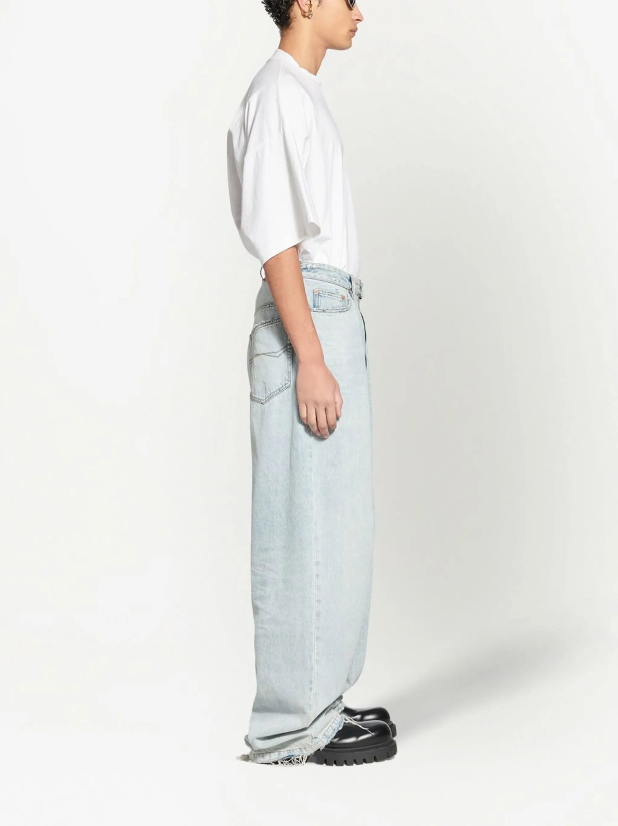 Pull-up wide-leg jeans