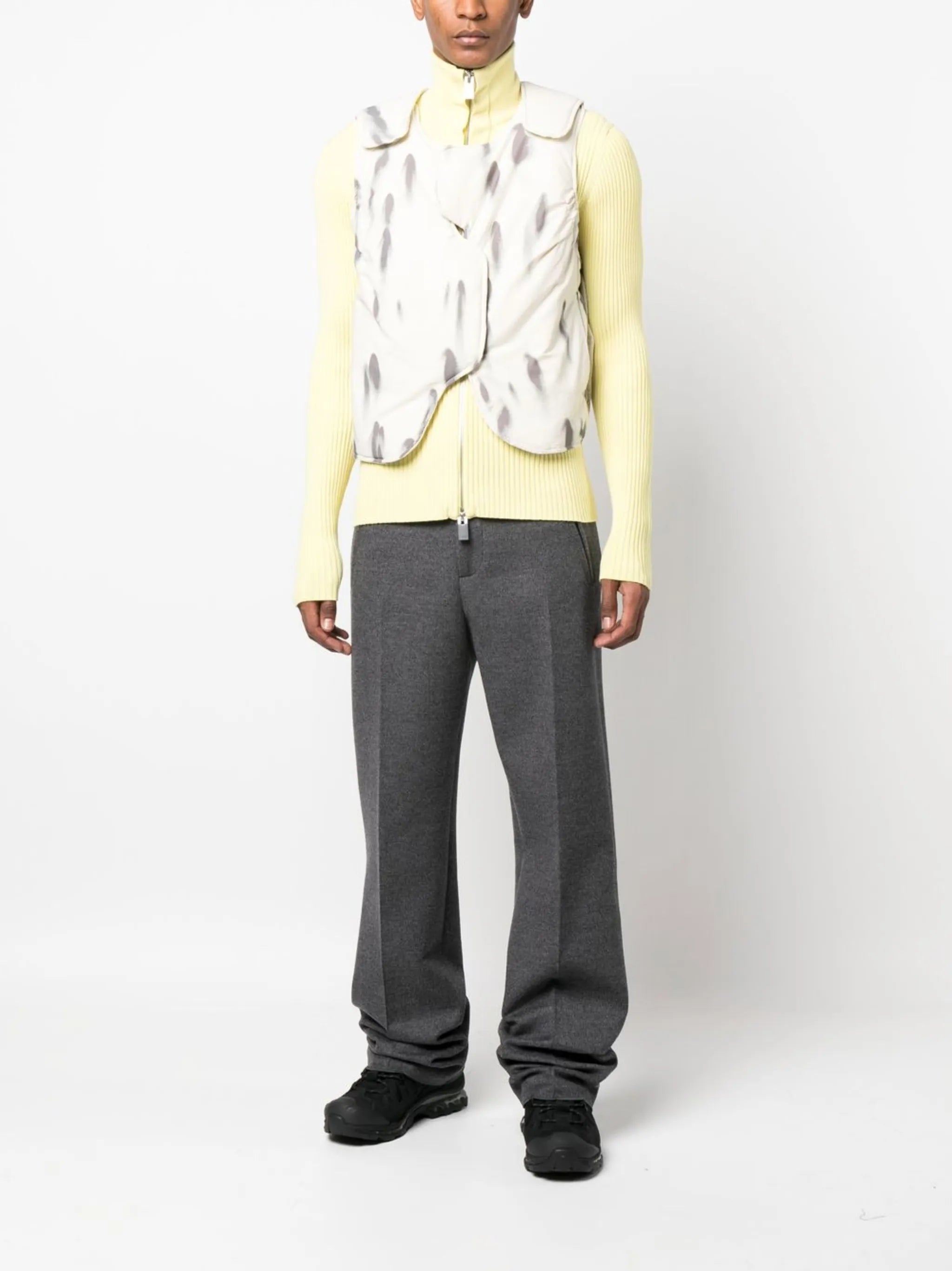 Blur asymmetric padded gilet