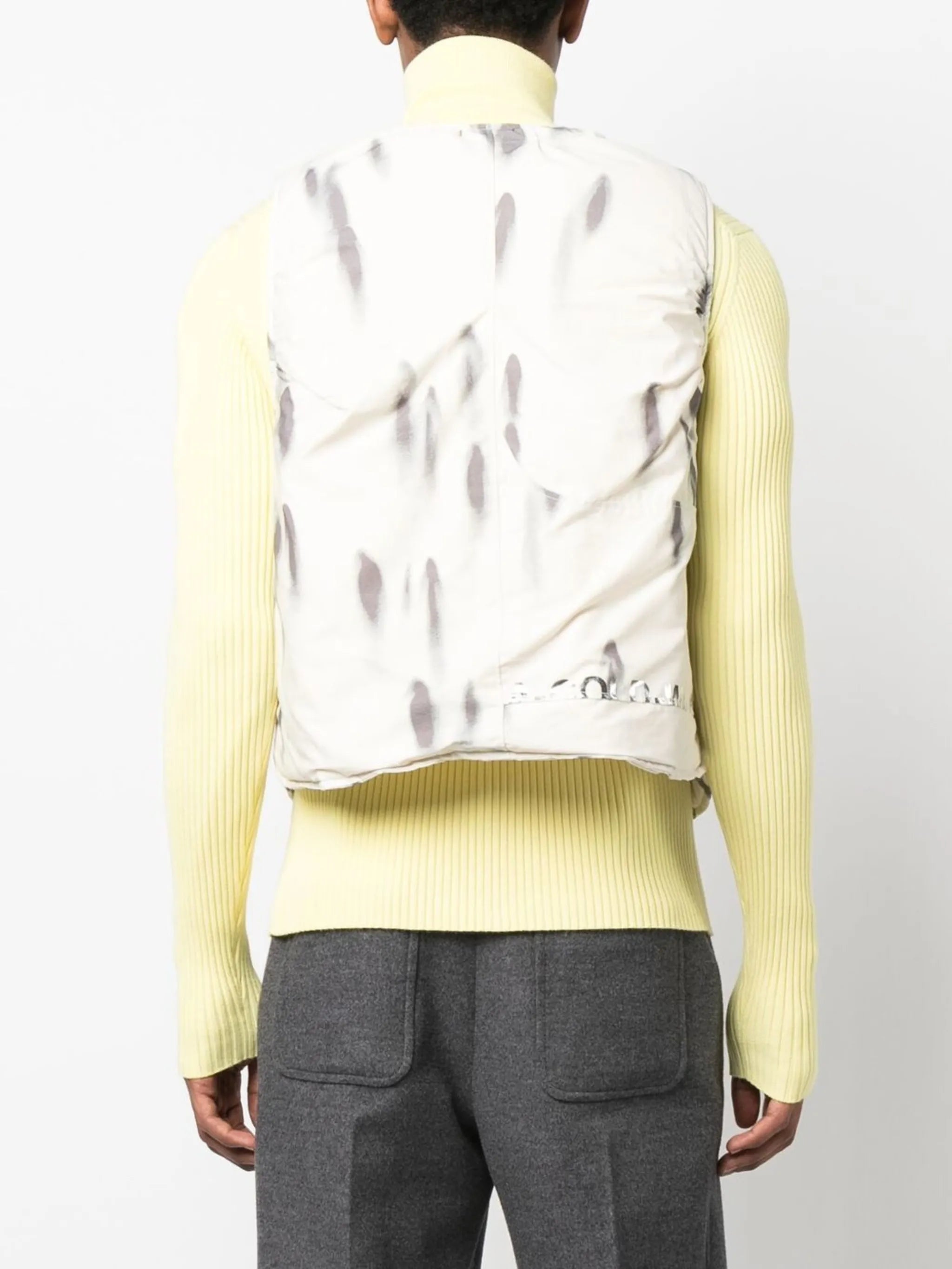 Blur asymmetric padded gilet