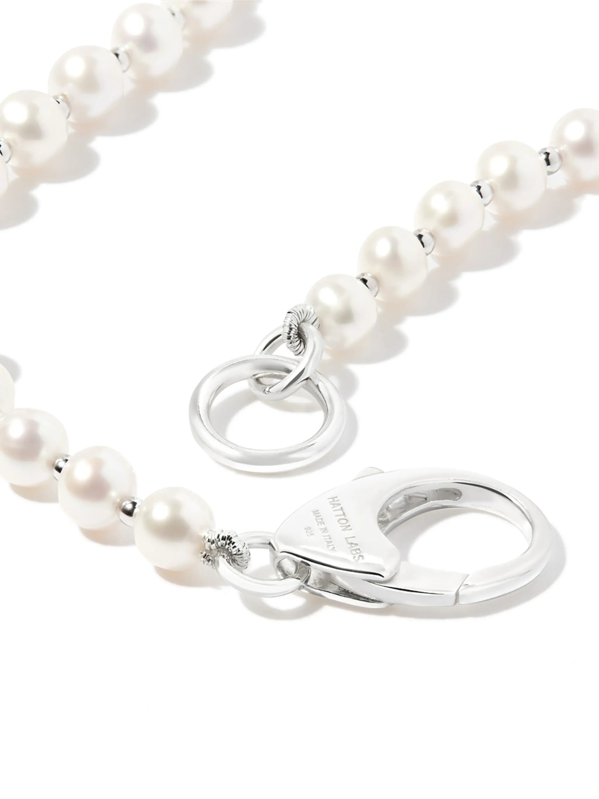 Classic pearl chain necklace