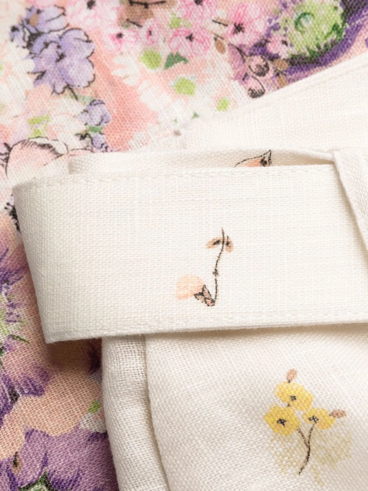 floral-print cropped trousers