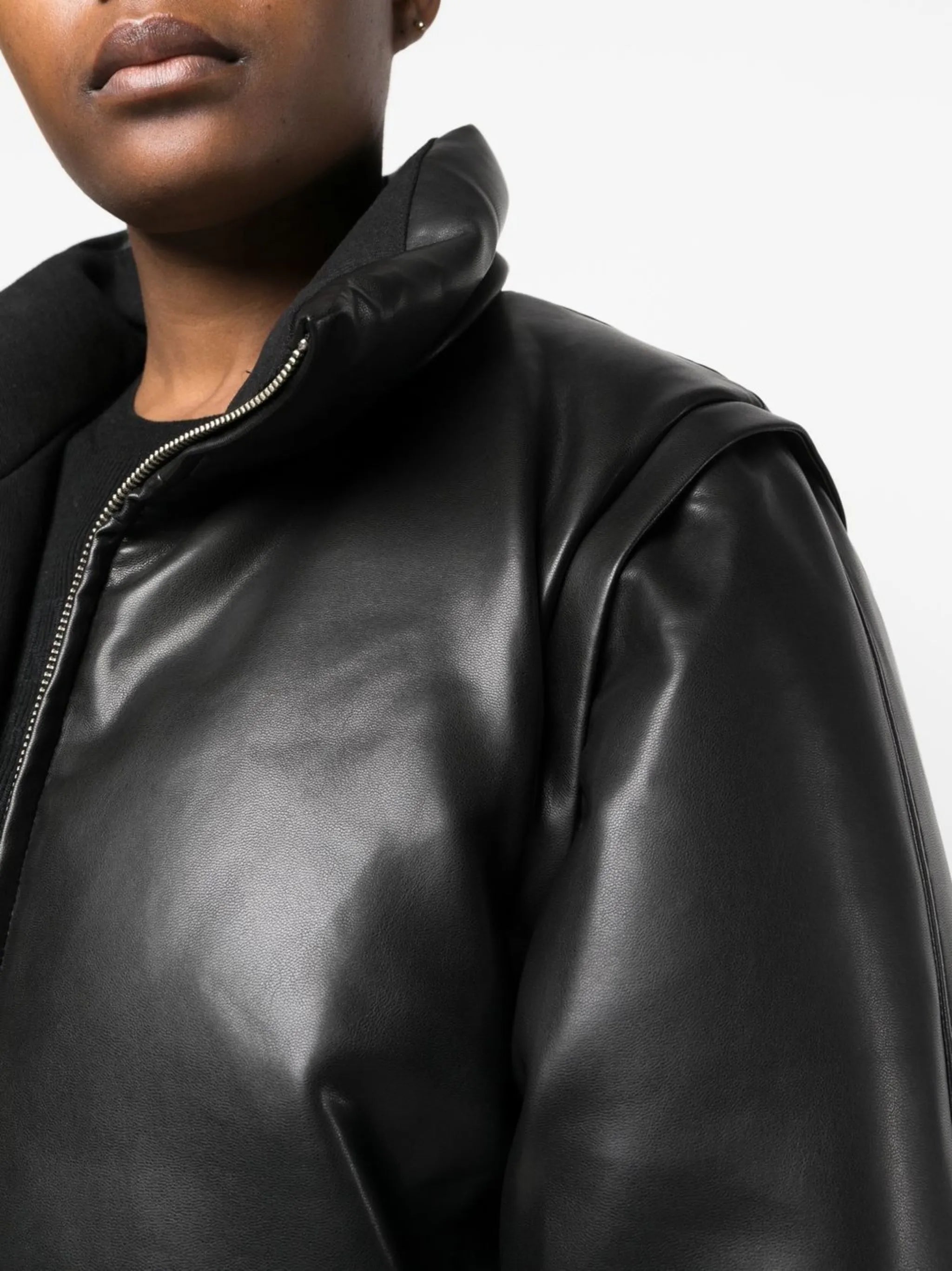 detachable-sleeves puffer jacket