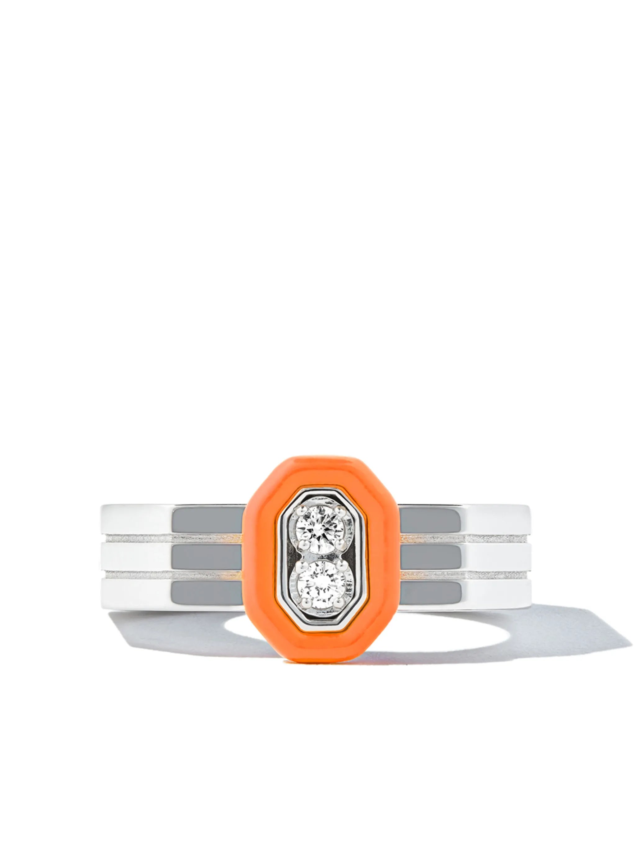 18kt white gold enamel diamond ring