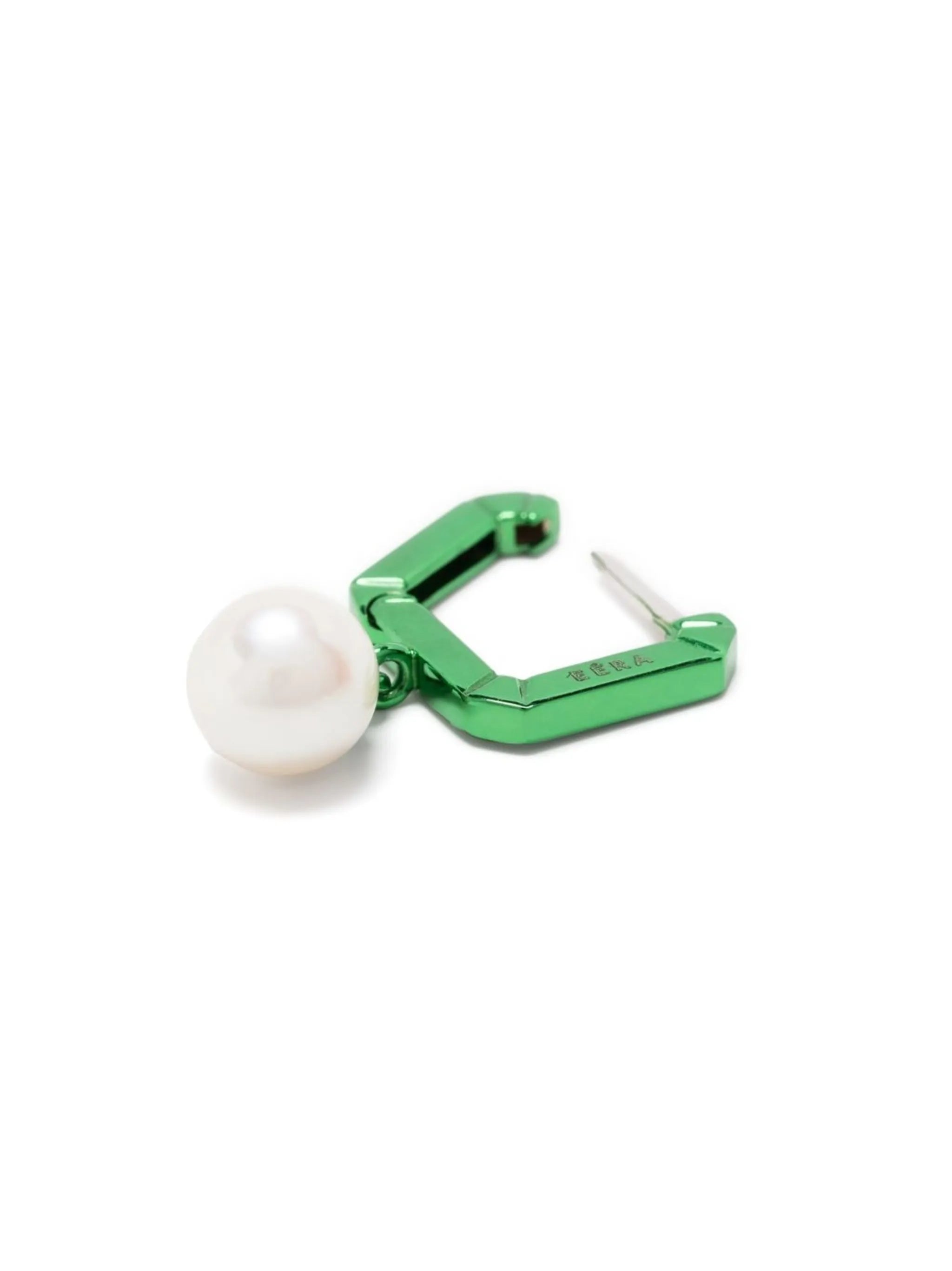 18kt white gold enamel pearl huggie earring