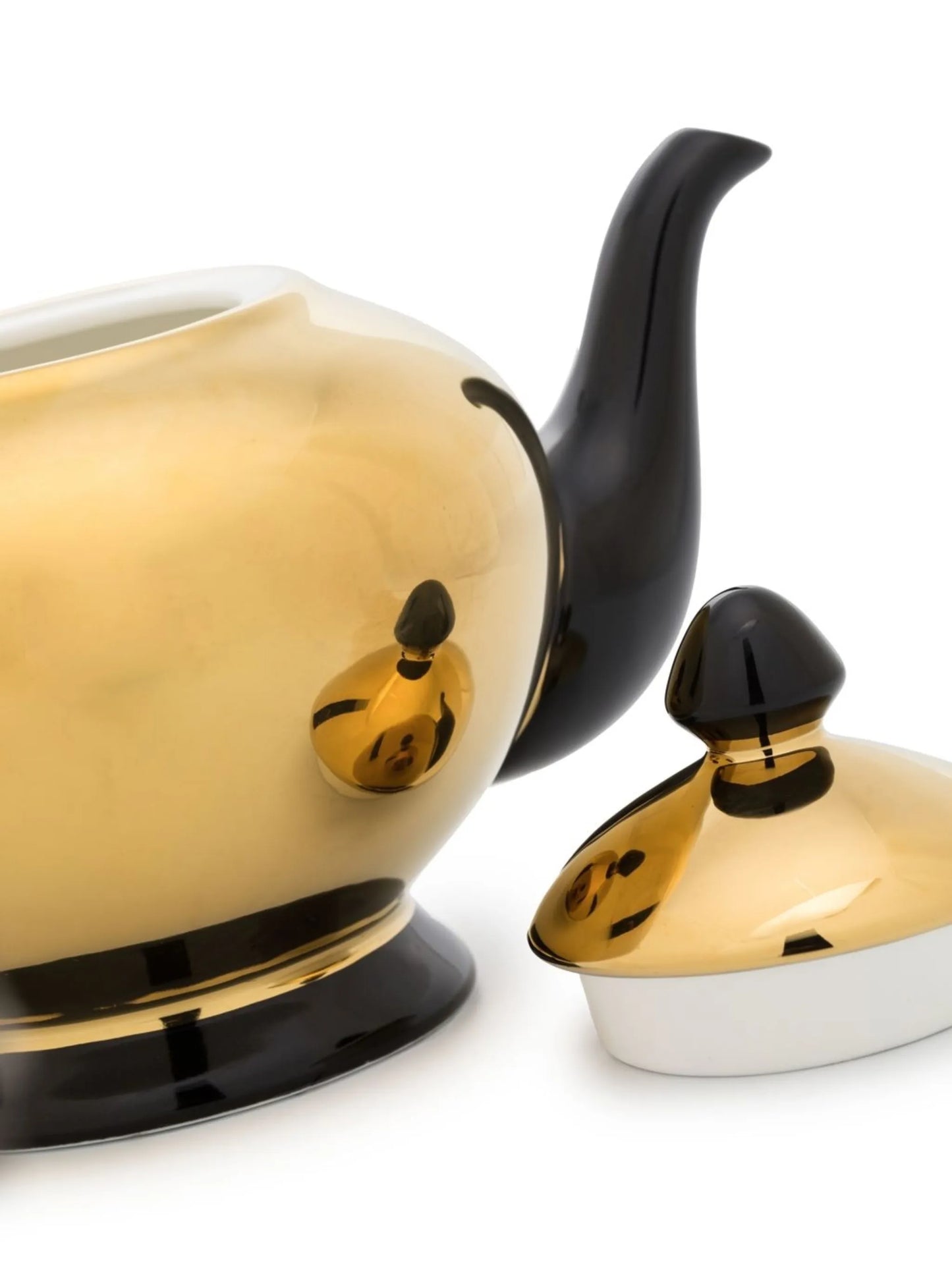 Legacy porcelain teapot