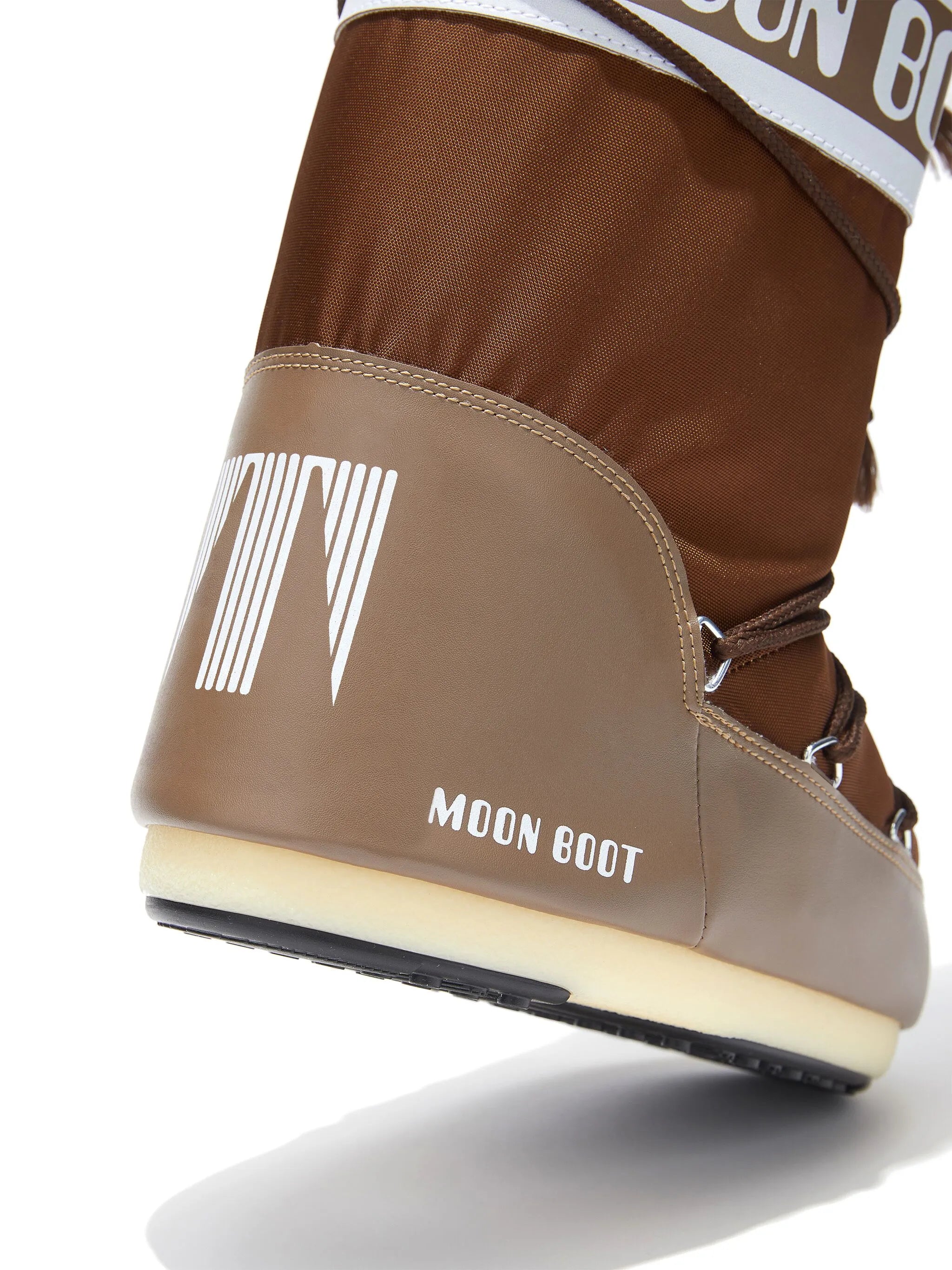 Icon lace-up snow boots