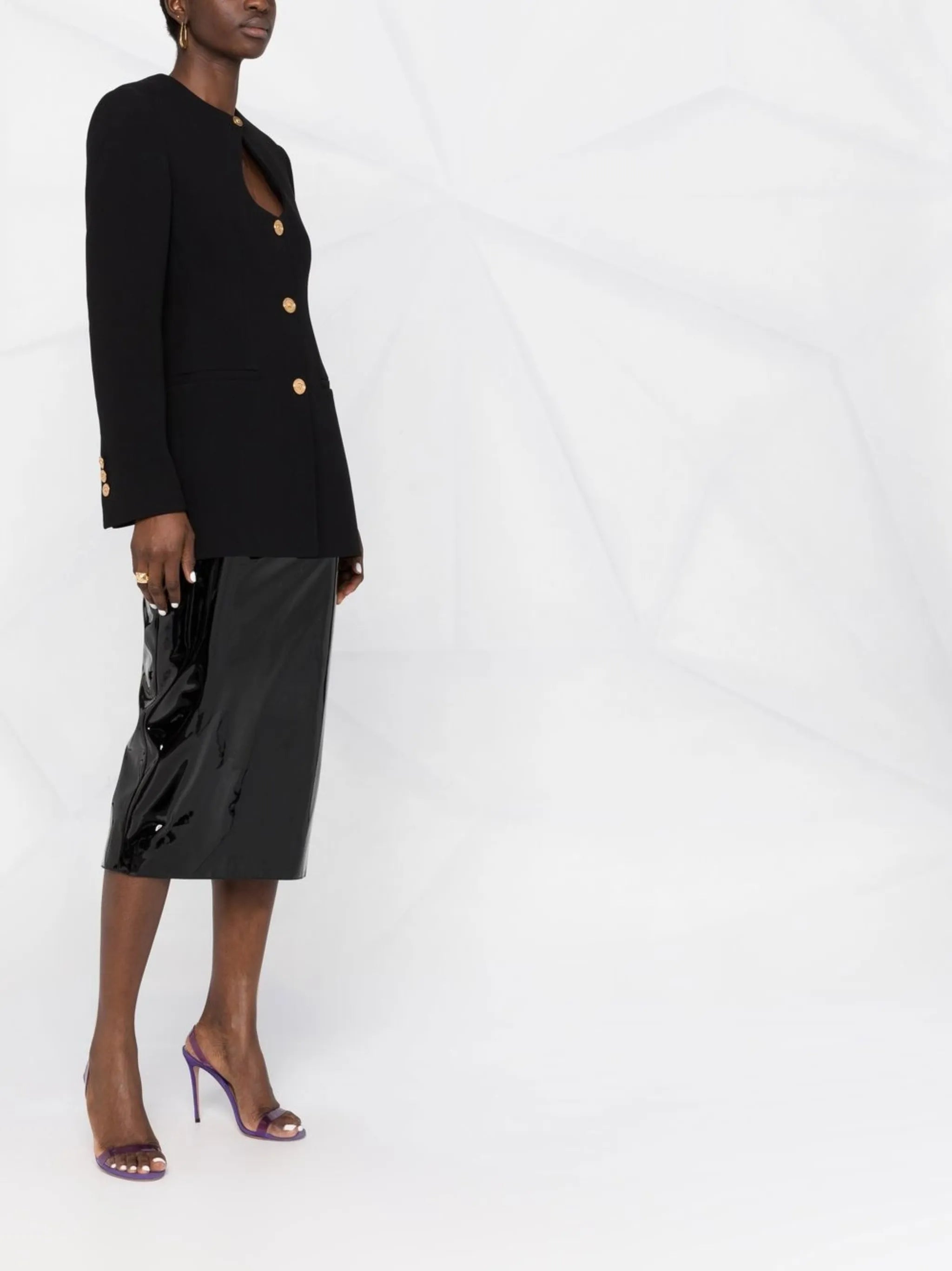 keyhole-neck fitted blazer