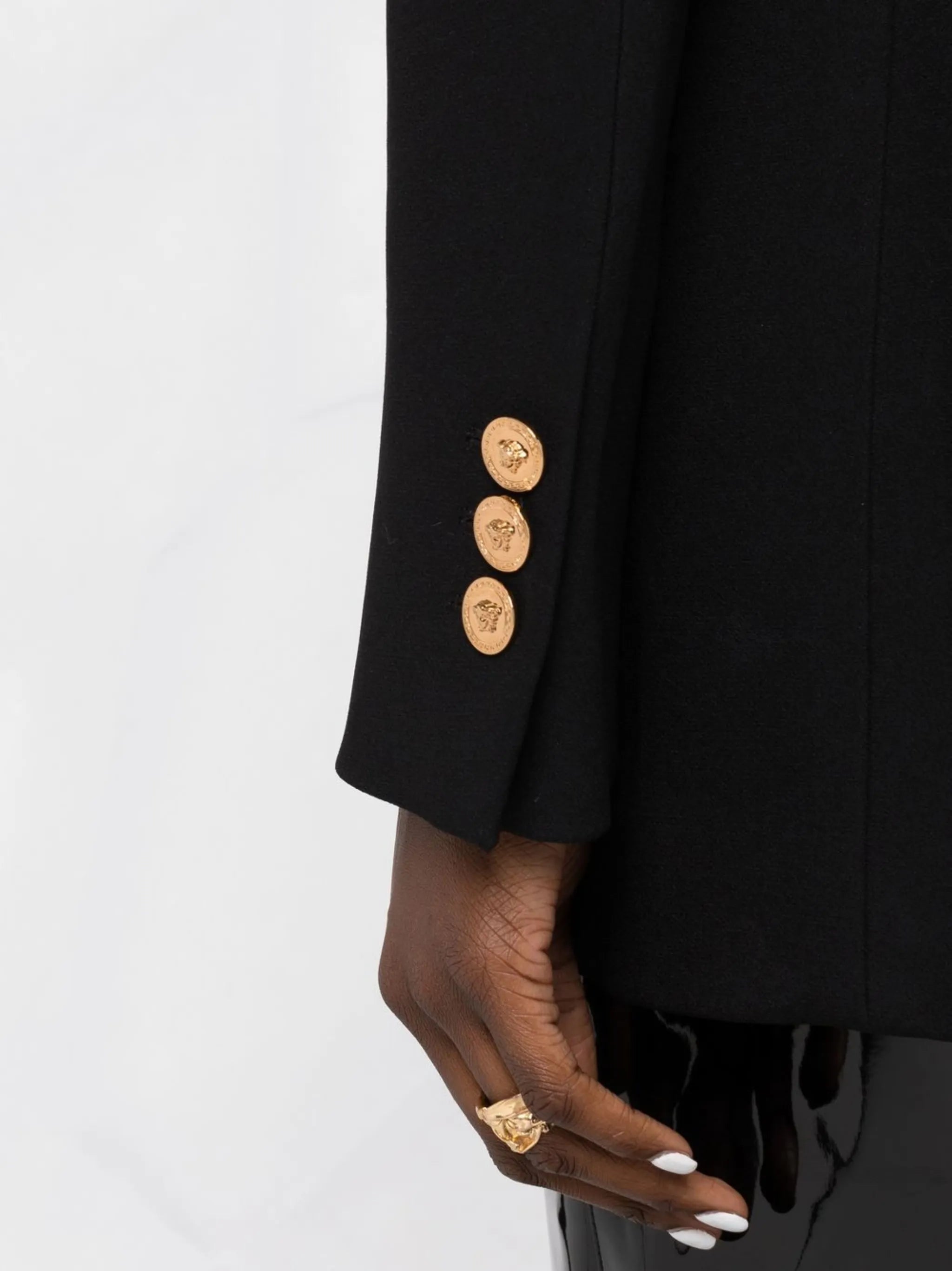 keyhole-neck fitted blazer