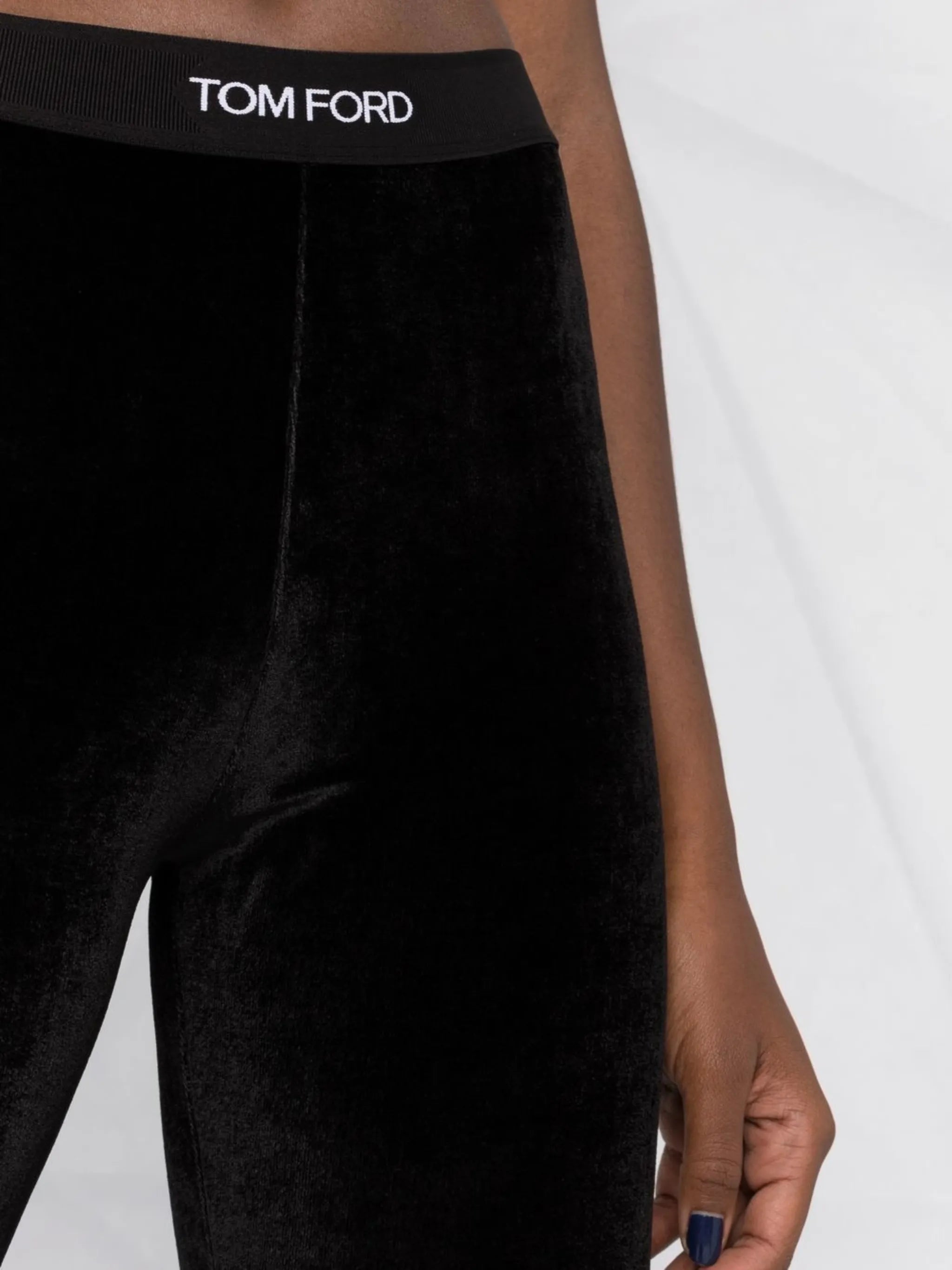 high-waisted leggings
