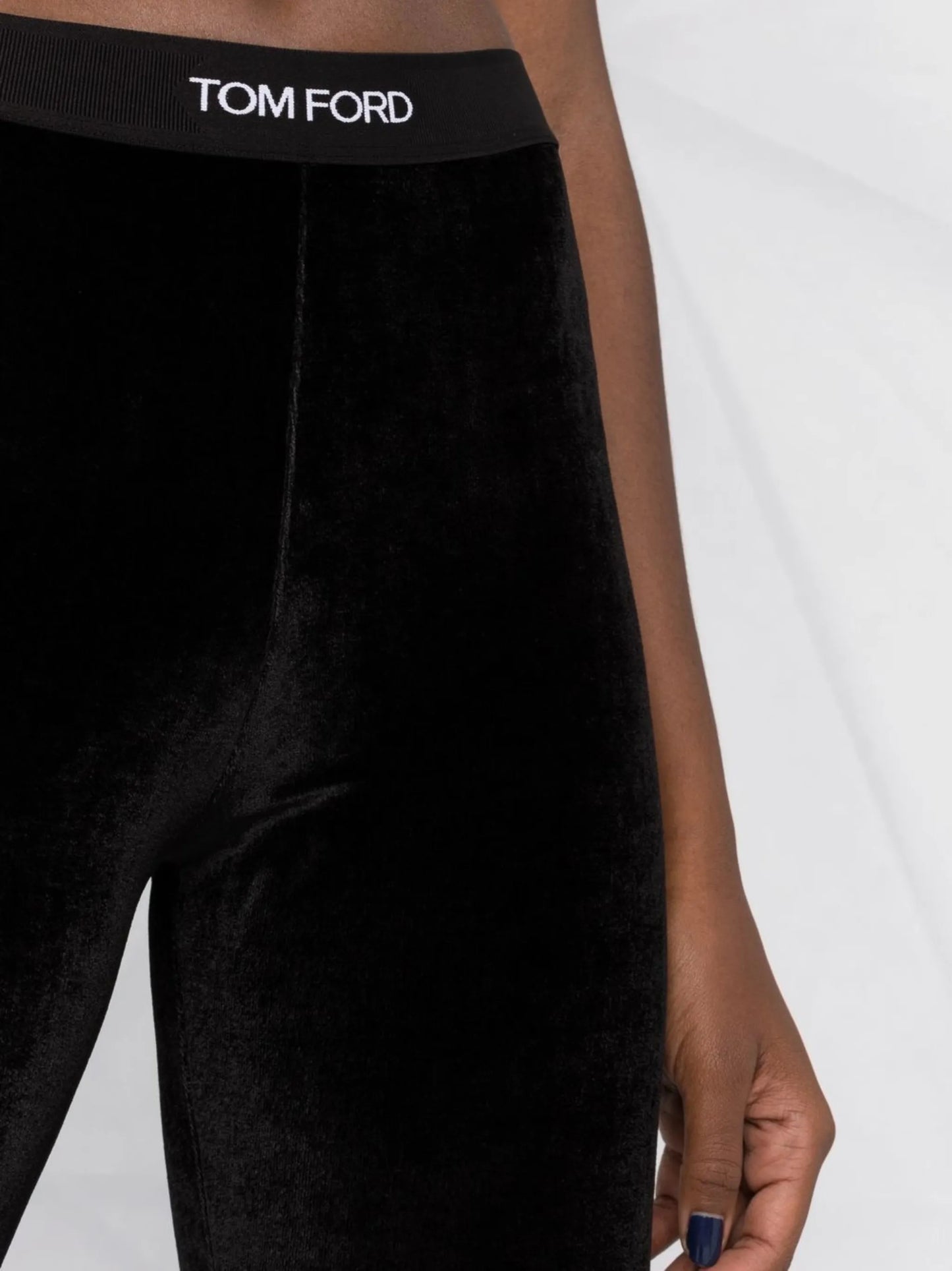 high-waisted leggings