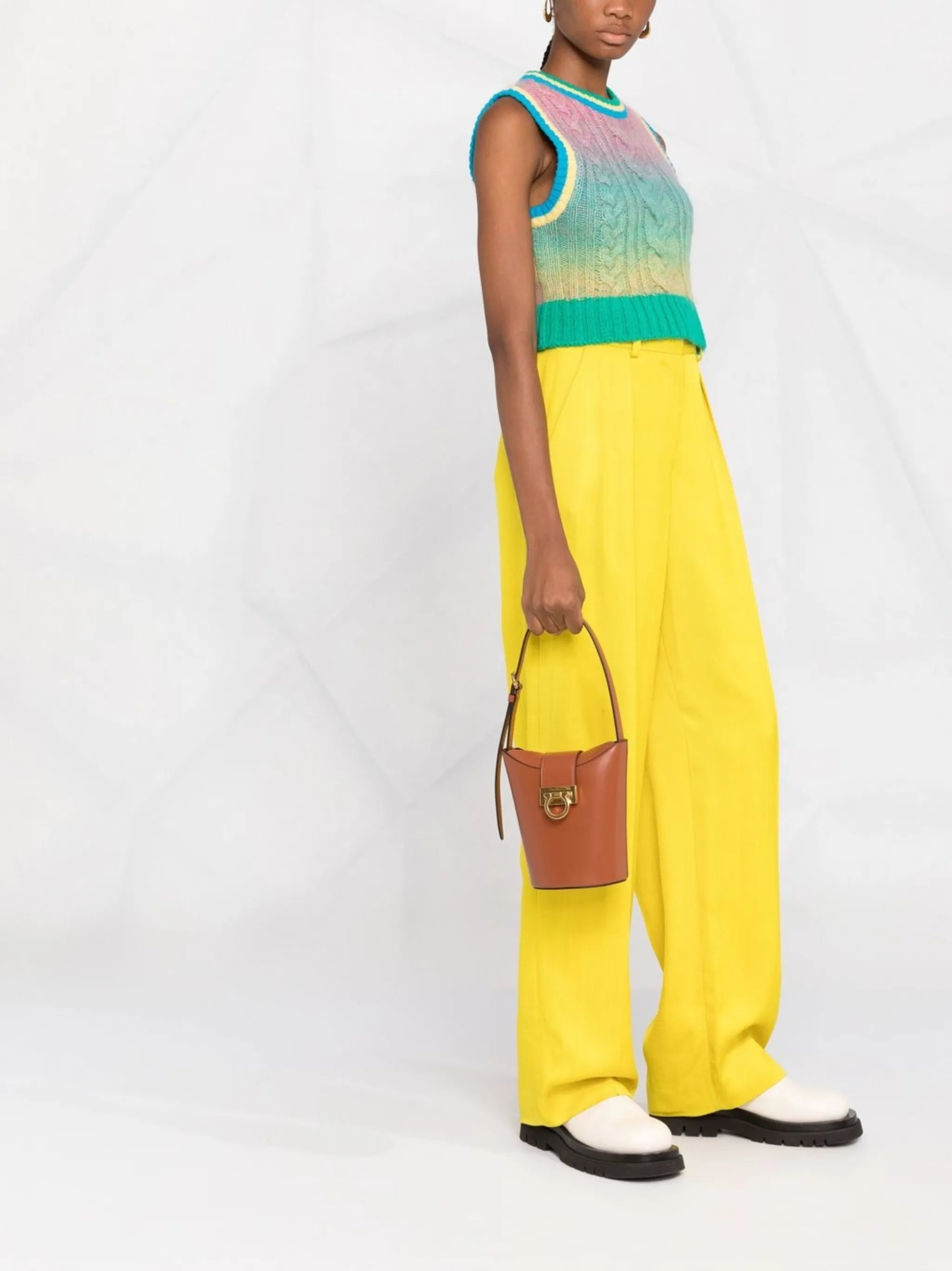 Trifolio shoulder bucket bag
