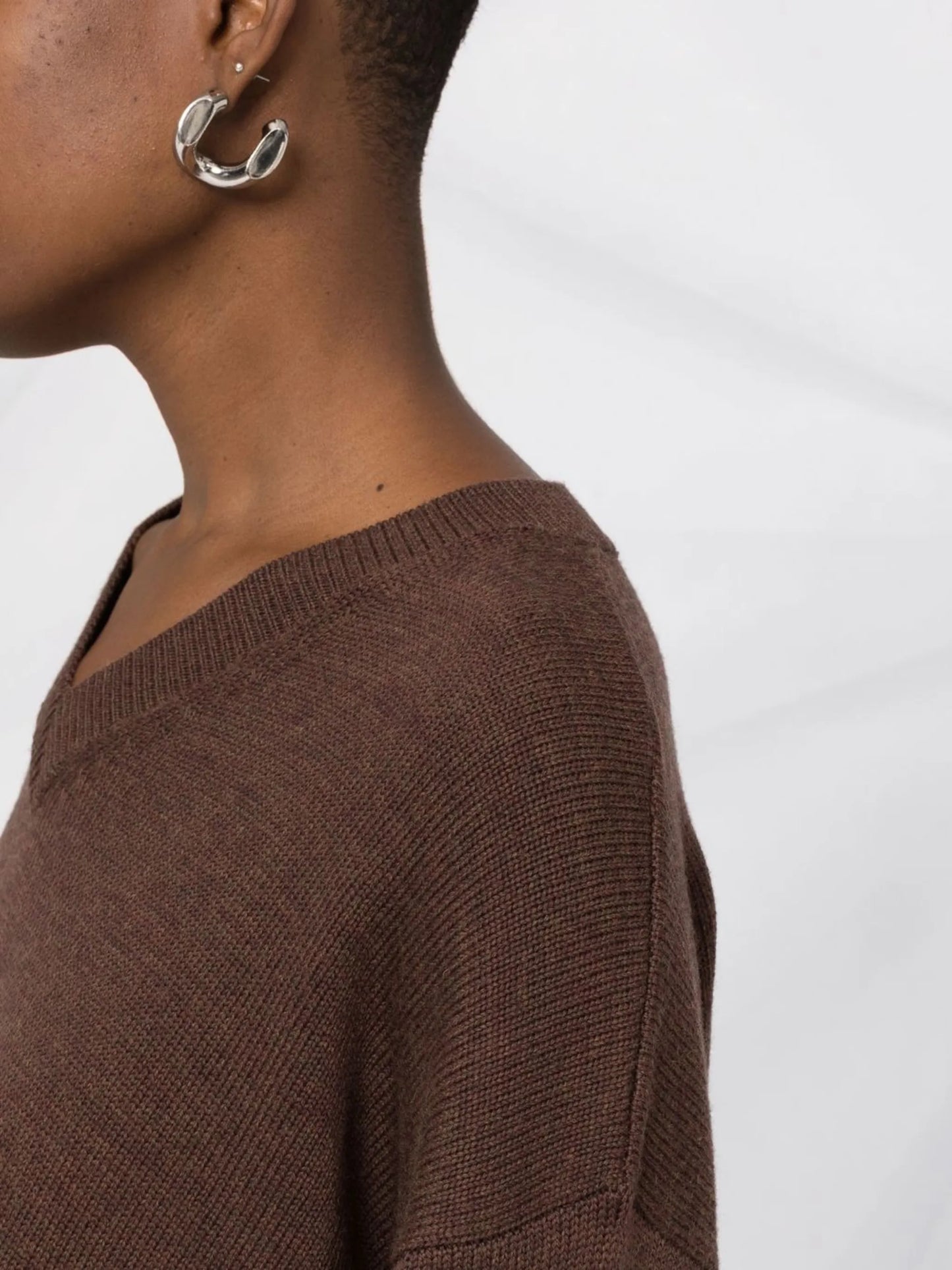V-neck logo-intarsia jumper
