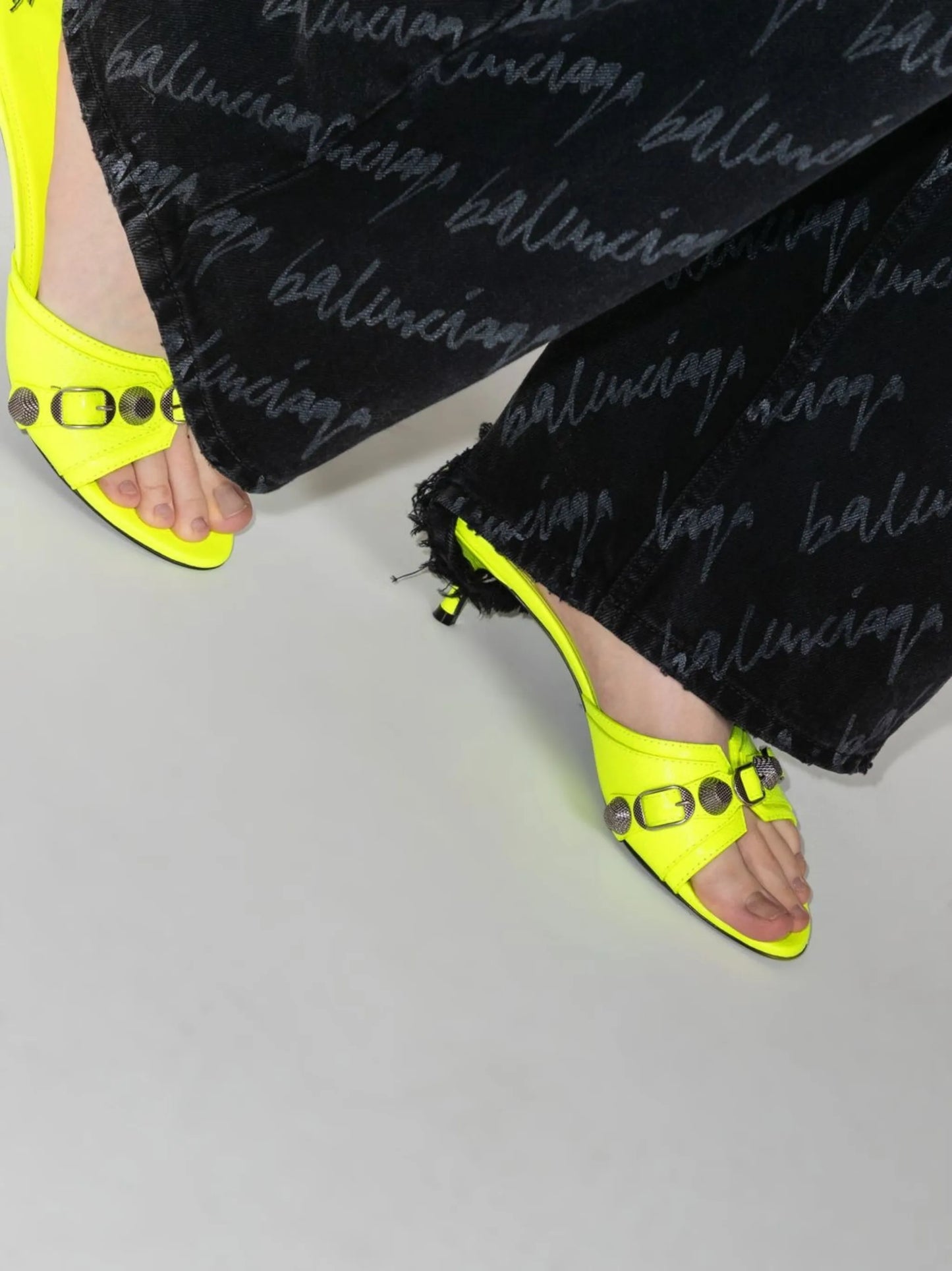Cagole leather sandals