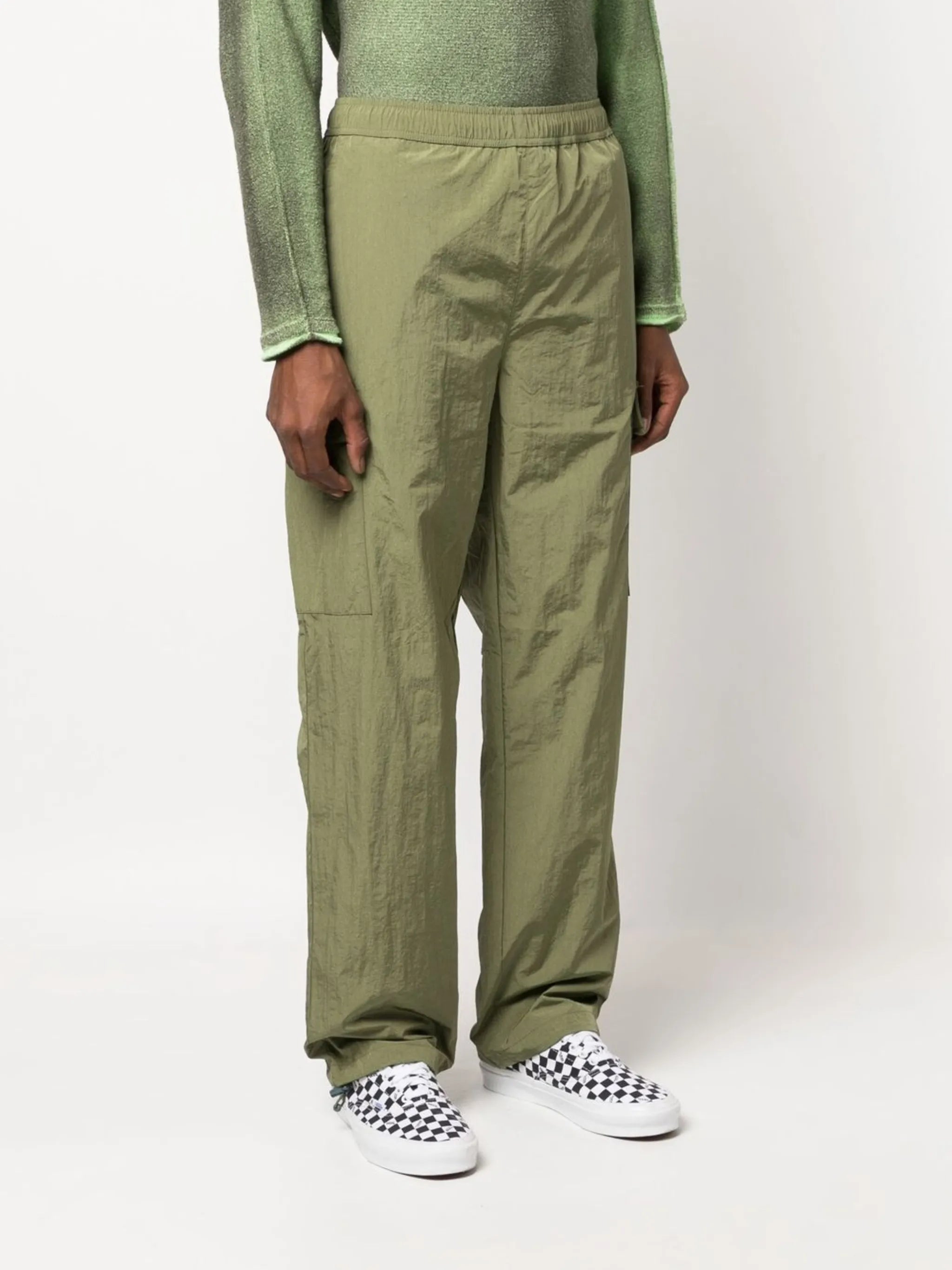 straight-leg cargo trousers