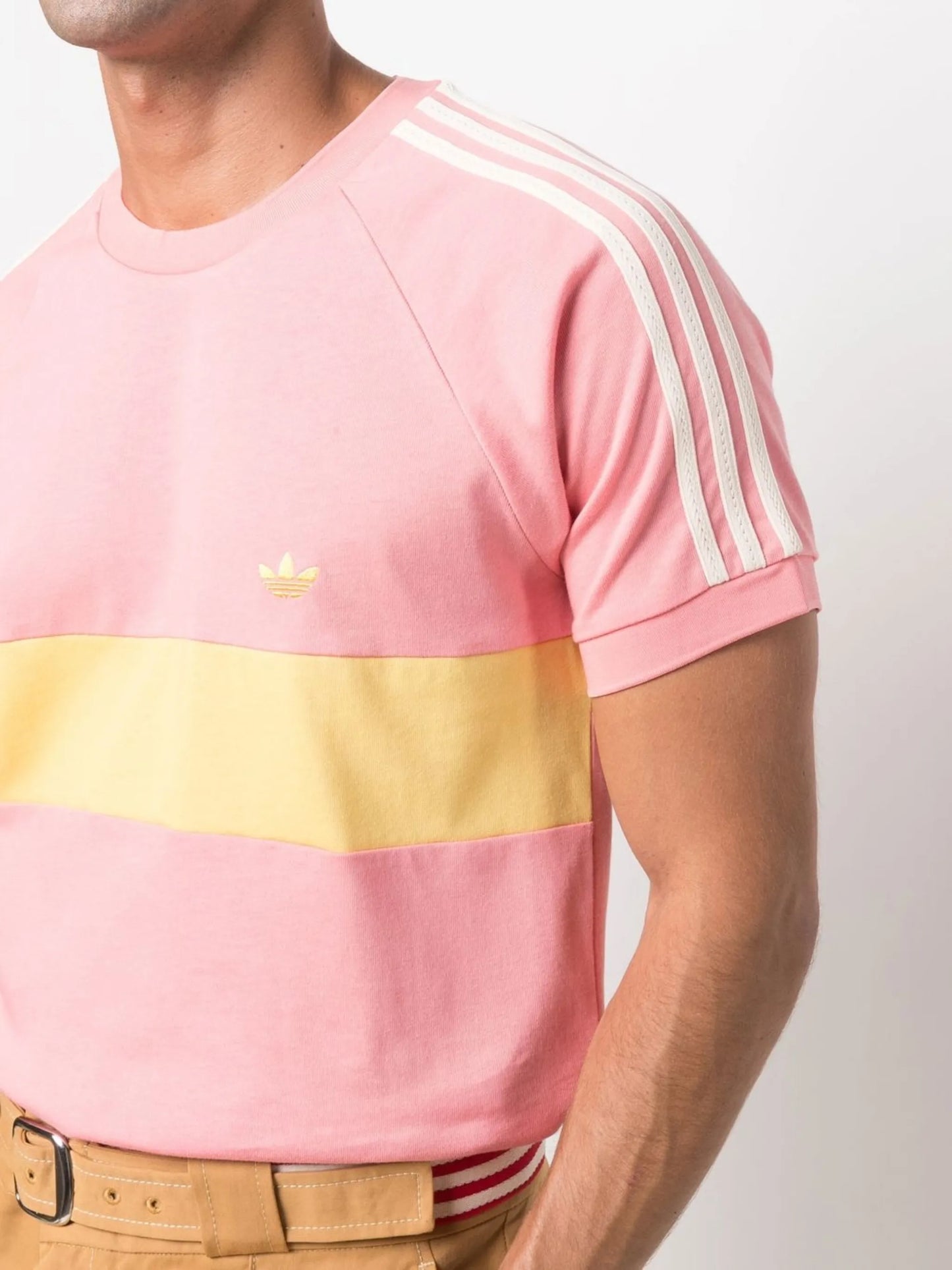 embroidered-logo striped T-shirt