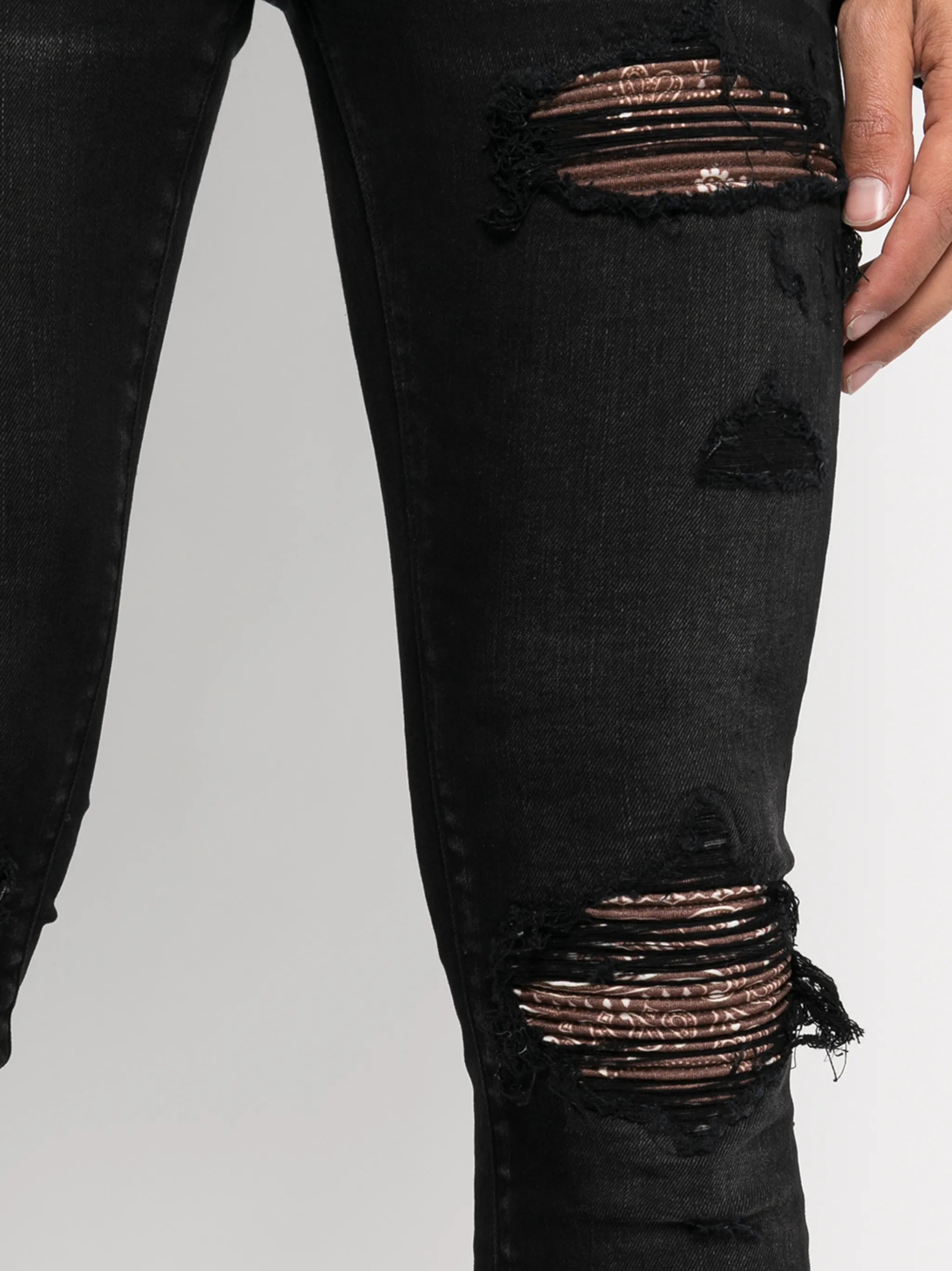 paisley-patch distressed skinny jeans