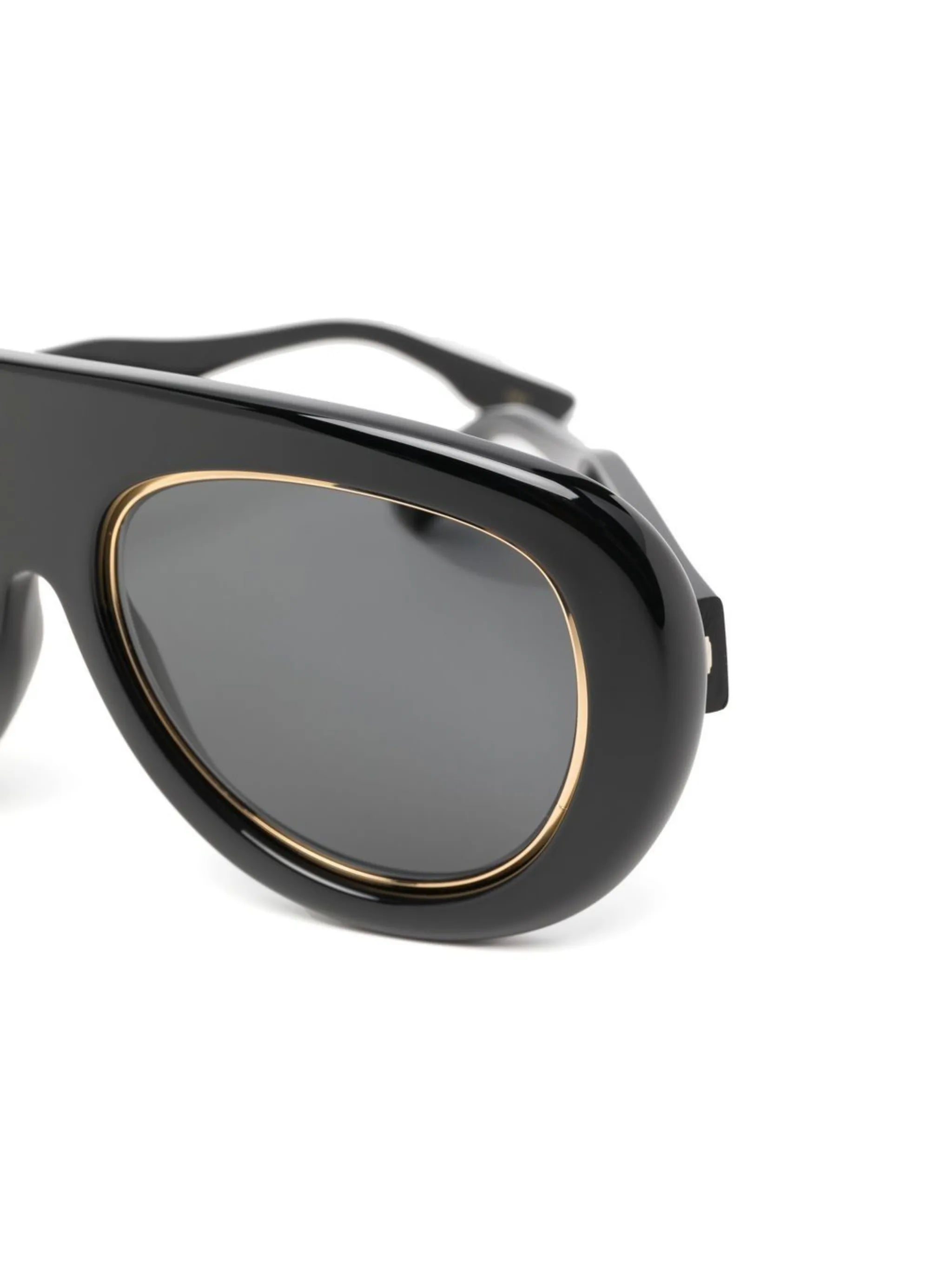 navigator-frame sunglasses