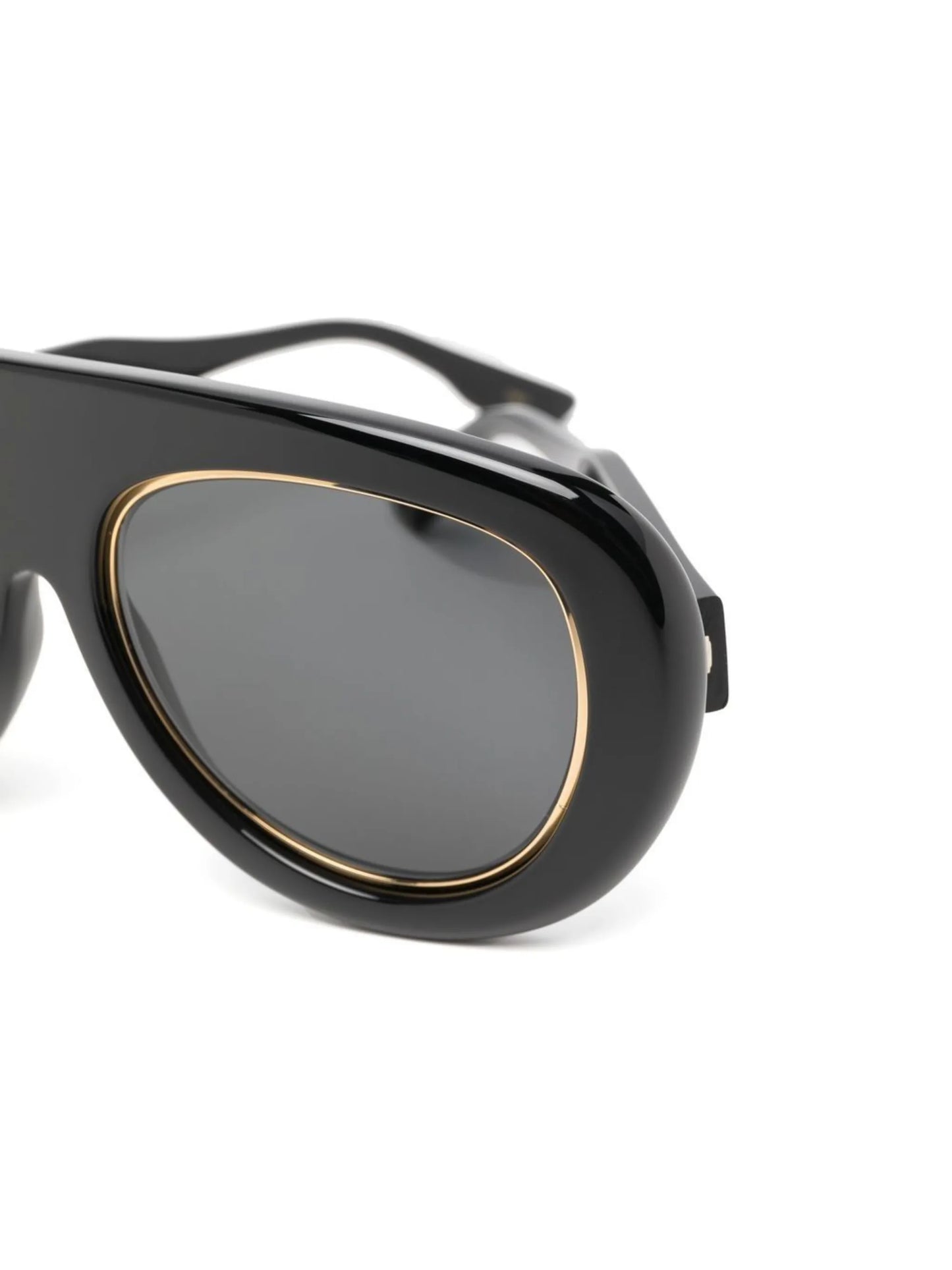 navigator-frame sunglasses