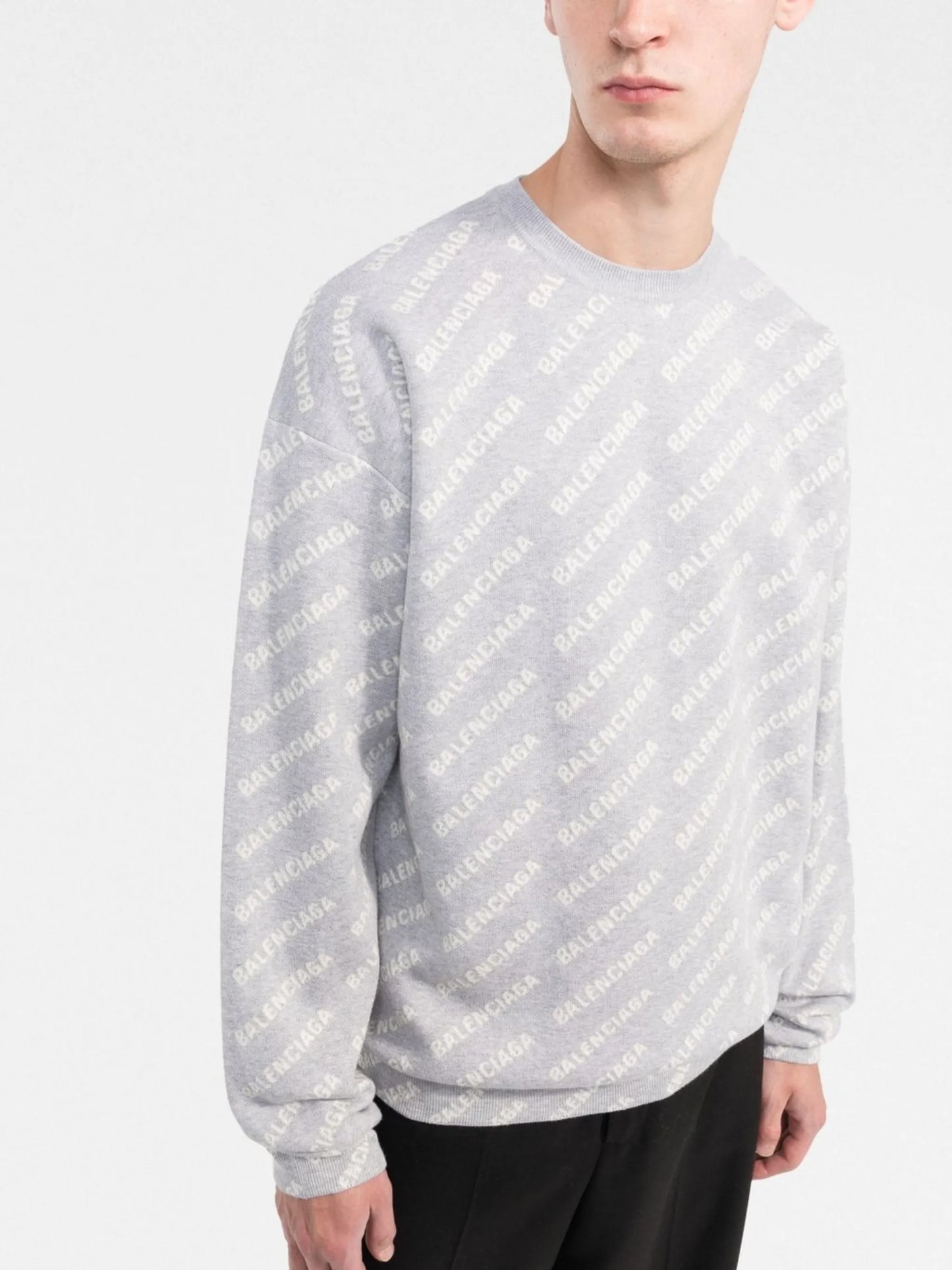 intarsia-logo crew-neck jumper