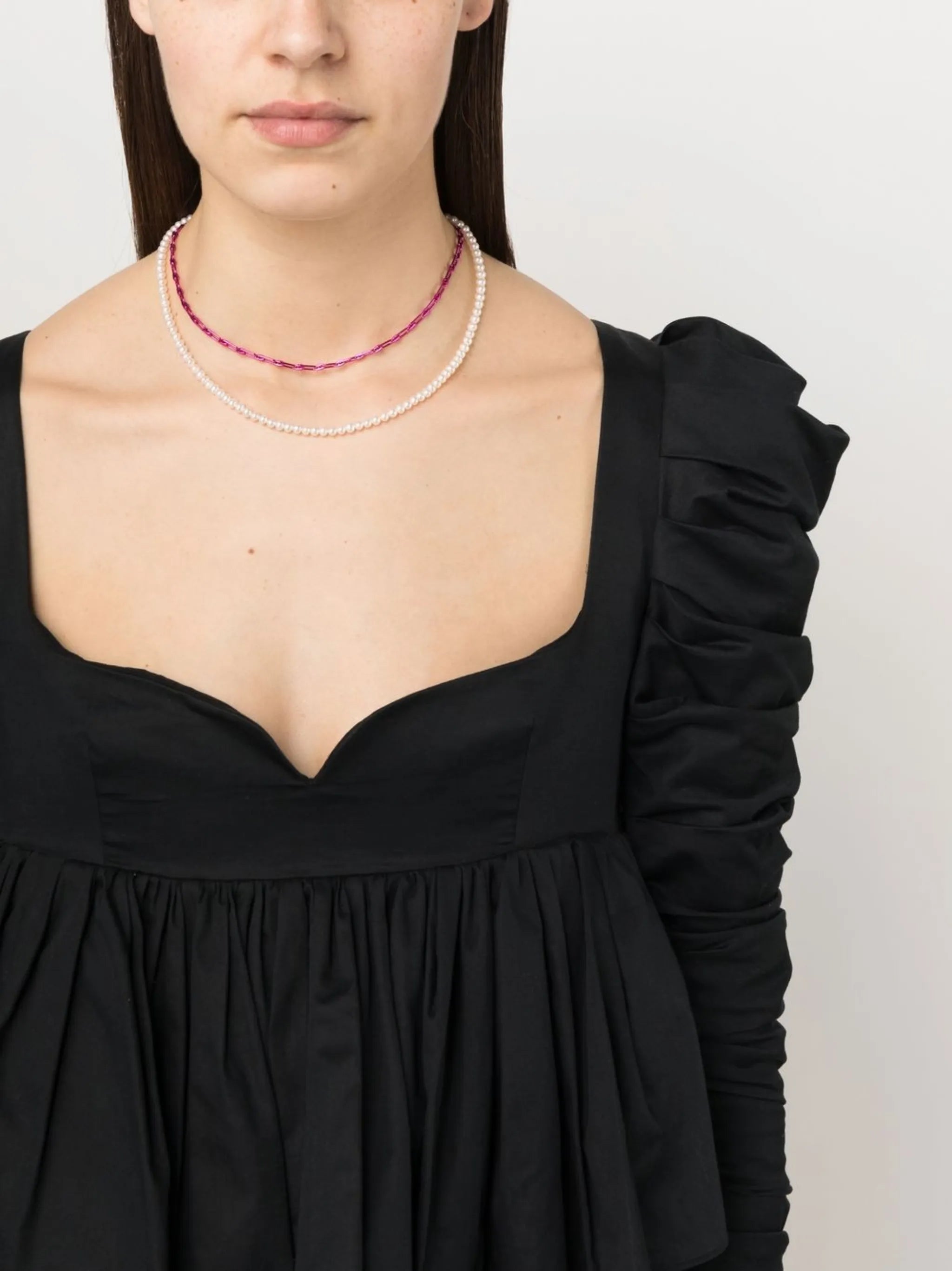 18kt white gold enamel and pearl necklace