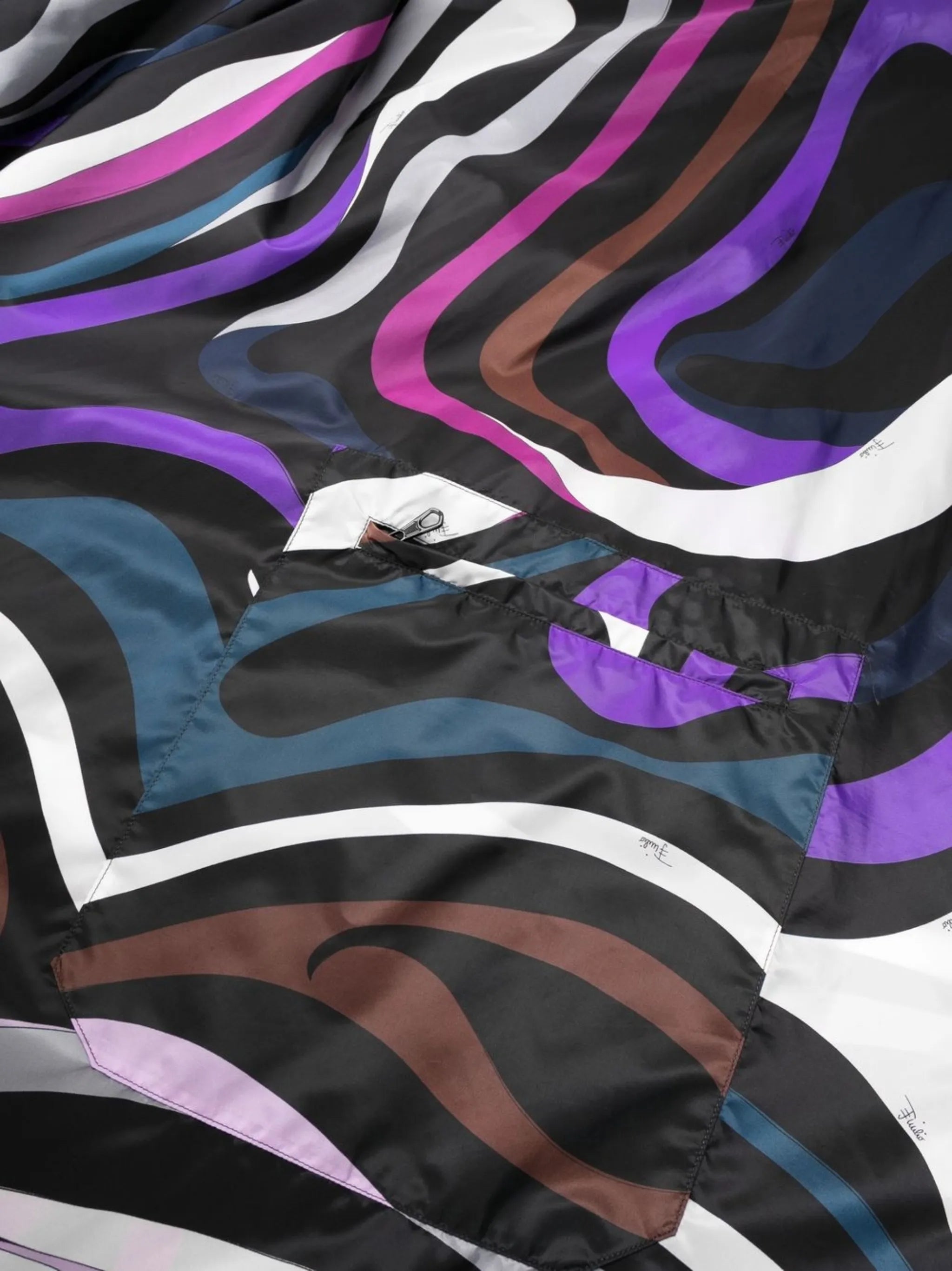 Marmo-print cape
