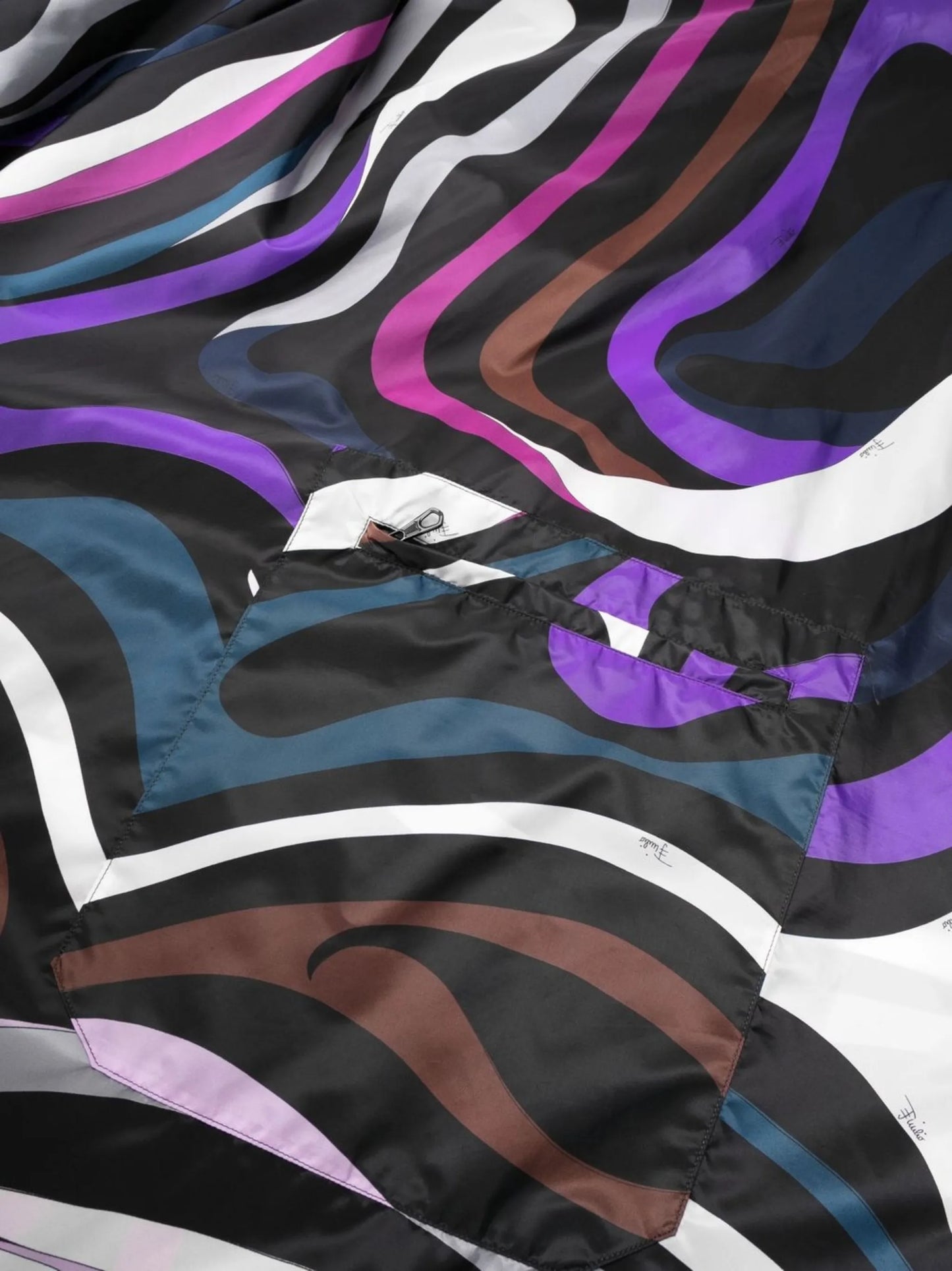 Marmo-print cape