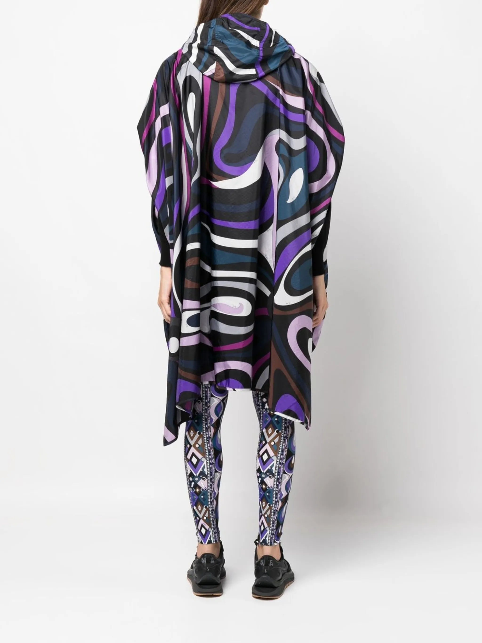 Marmo-print cape