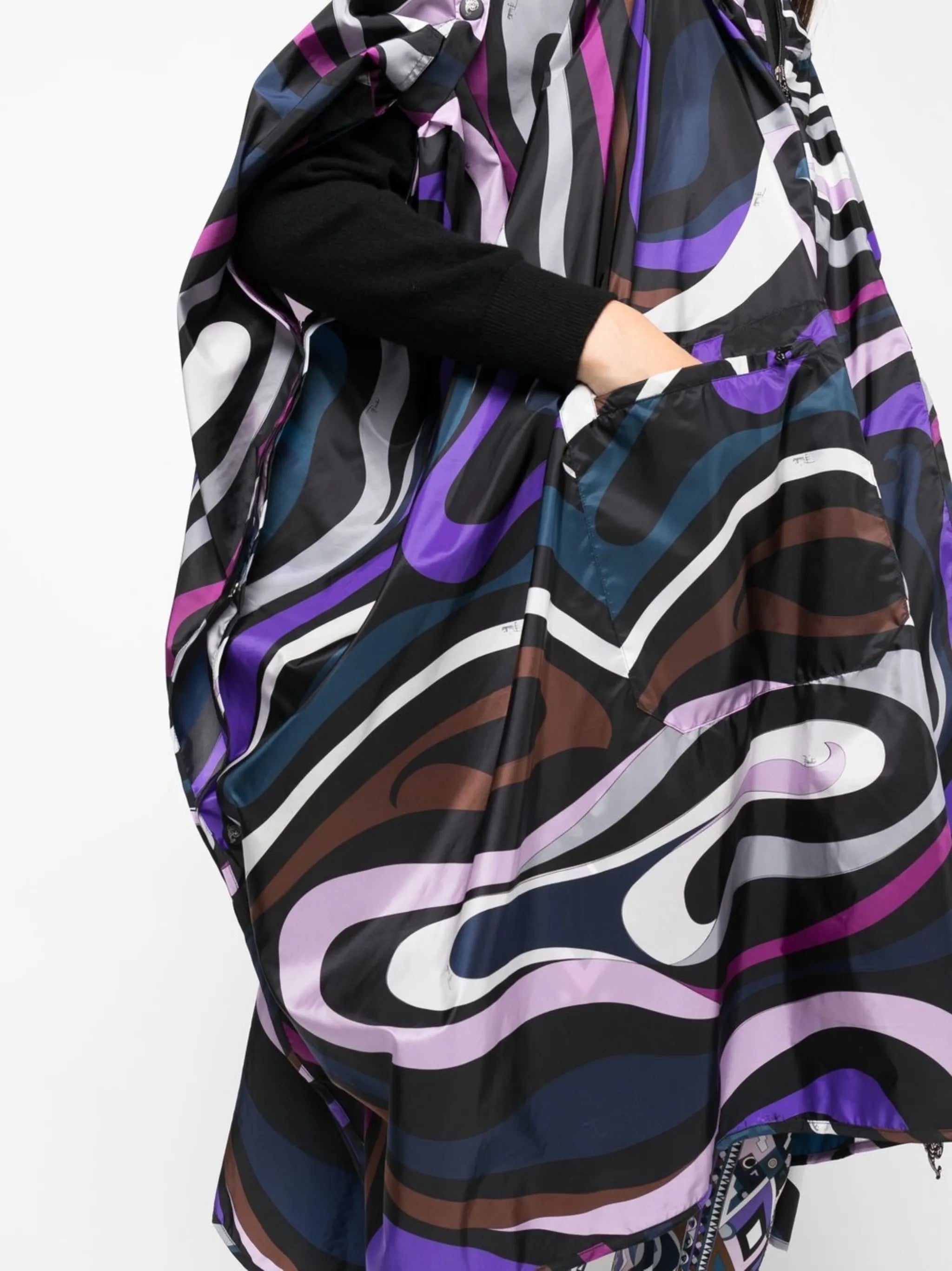 Marmo-print cape
