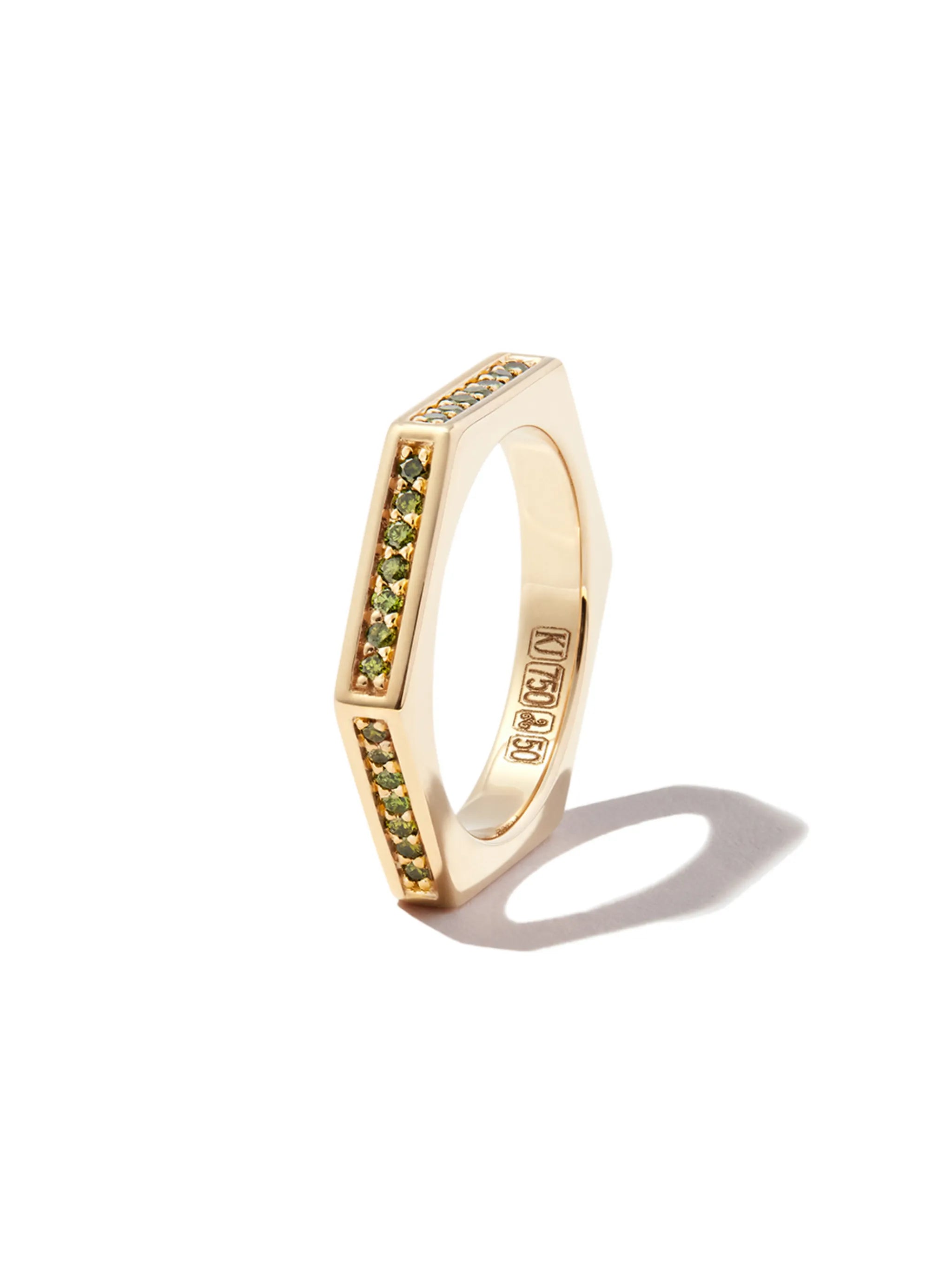 18kt yellow gold diamond ring