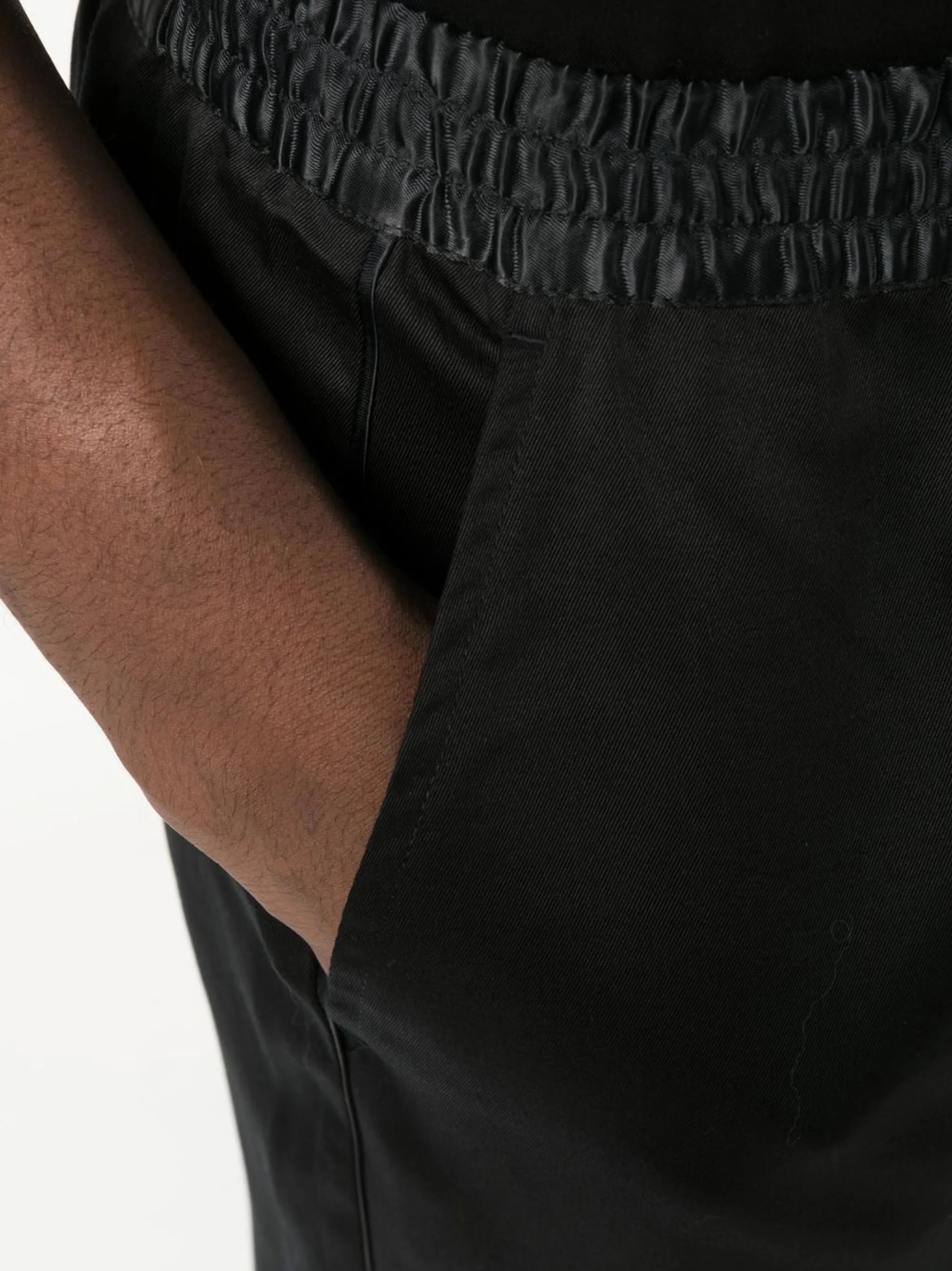 elasticated-waist Bermuda shorts