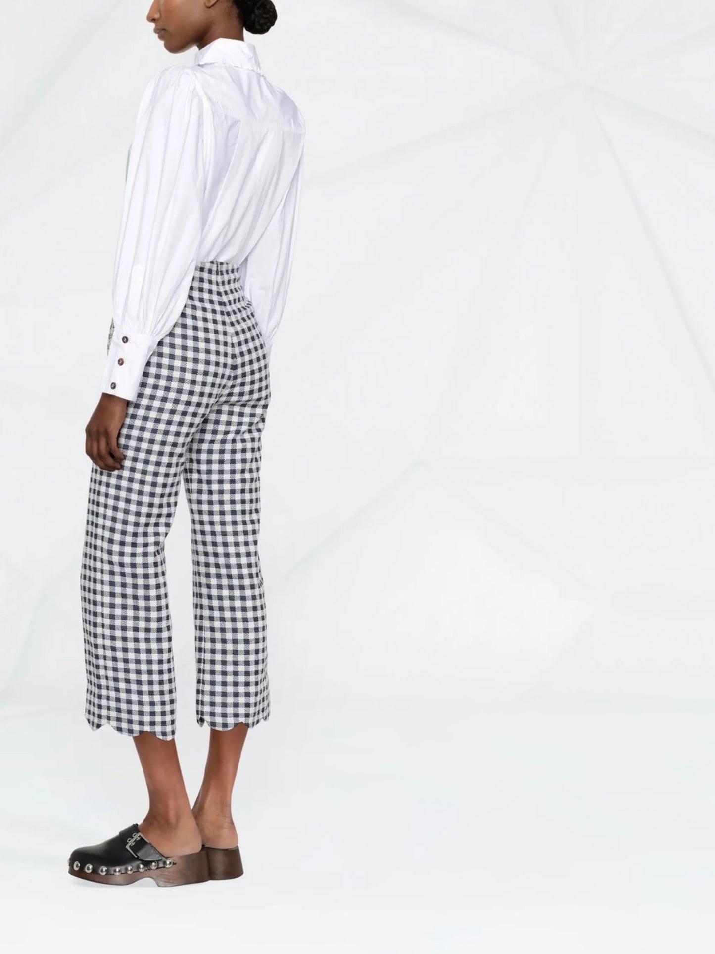 balloon-sleeve shirt