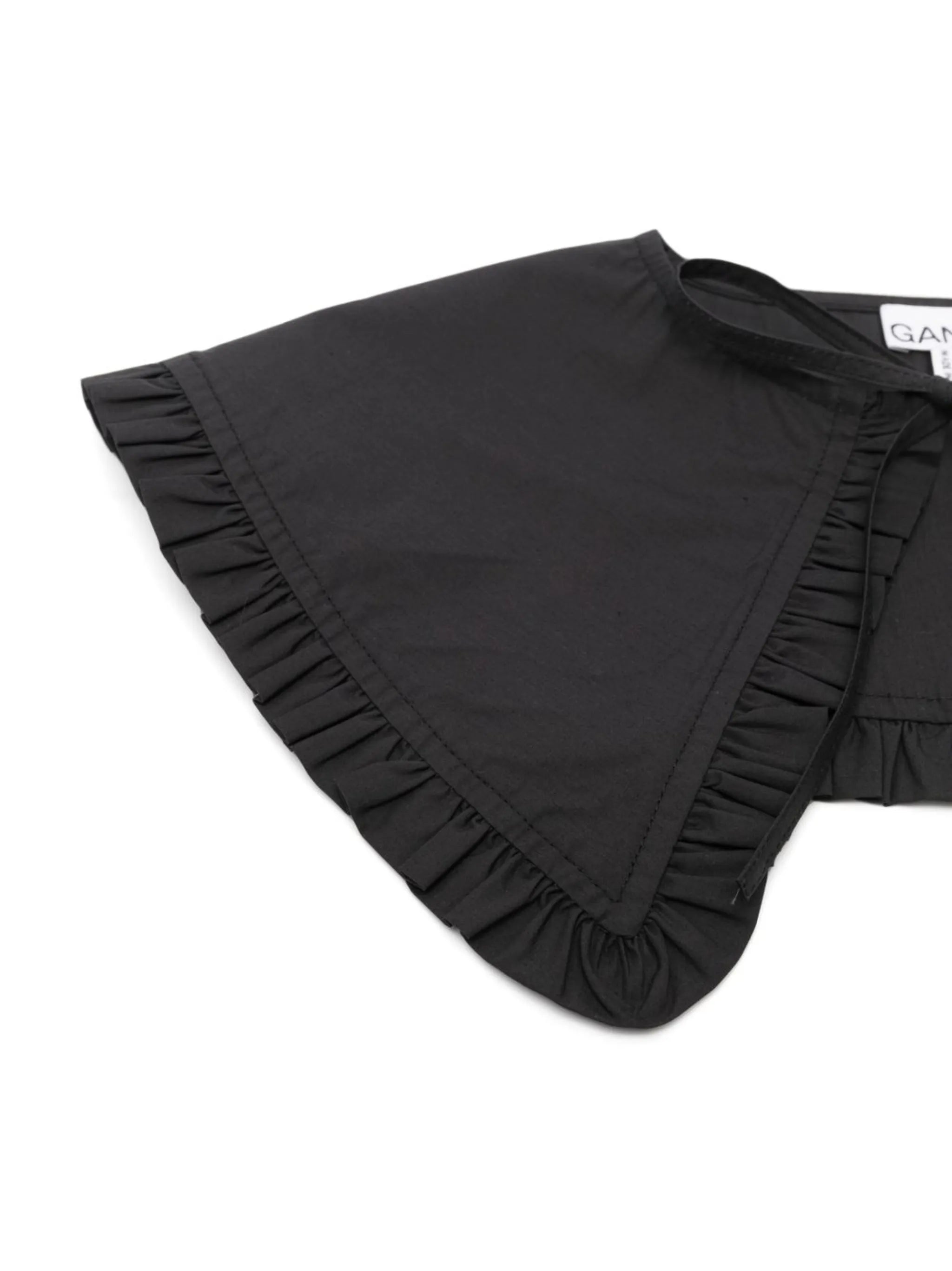 ruffle-trim collar