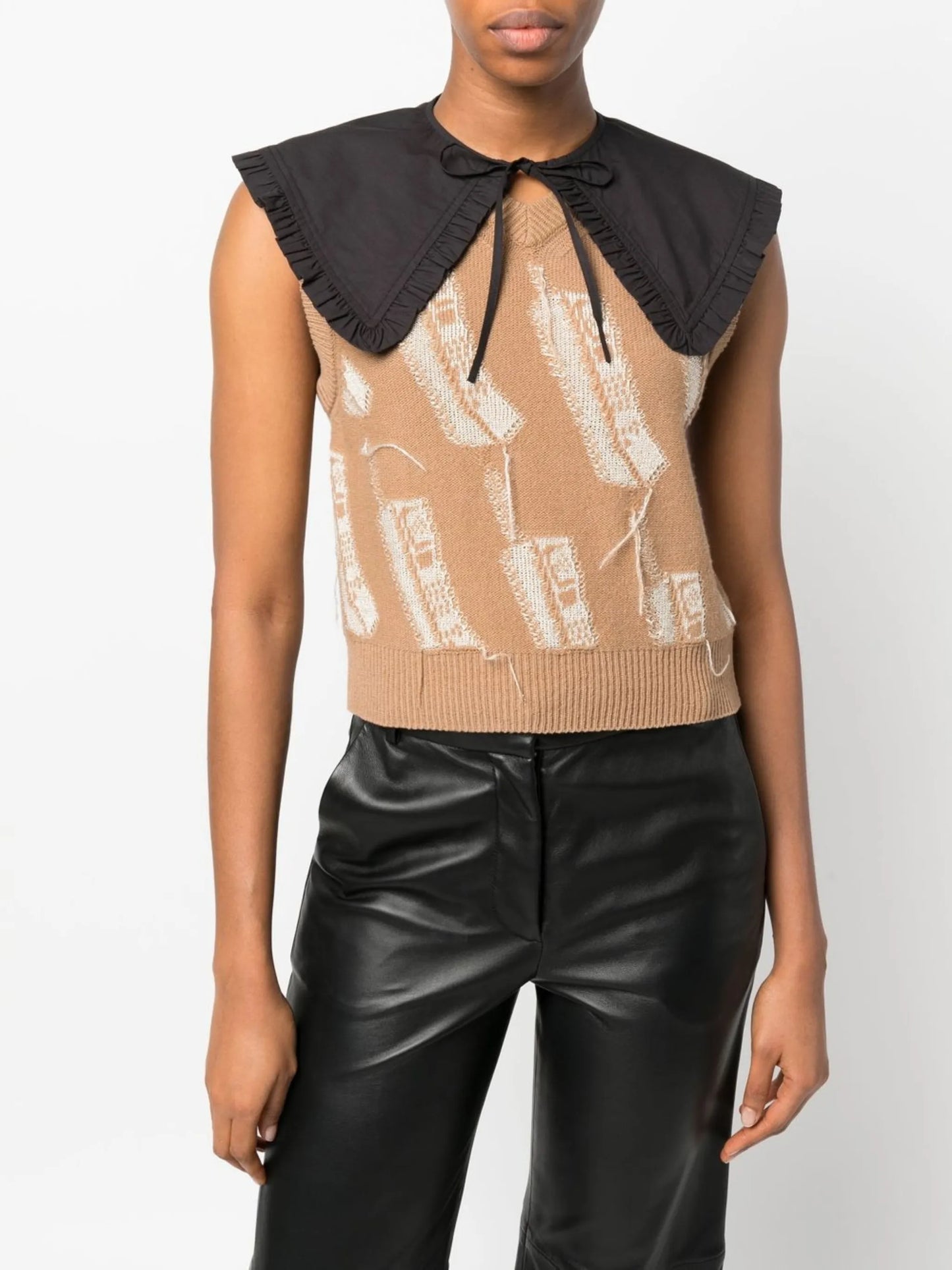 ruffle-trim collar