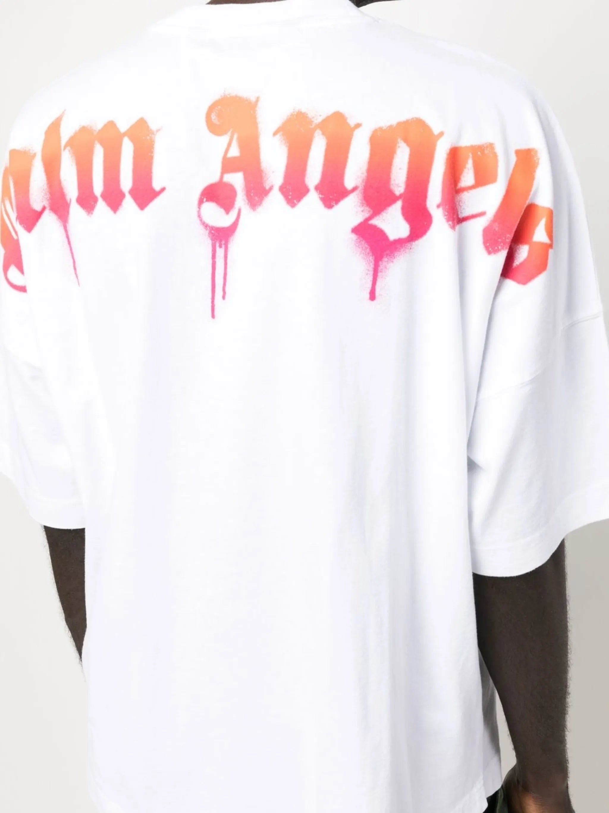 spray-effect logo-print T-shirt