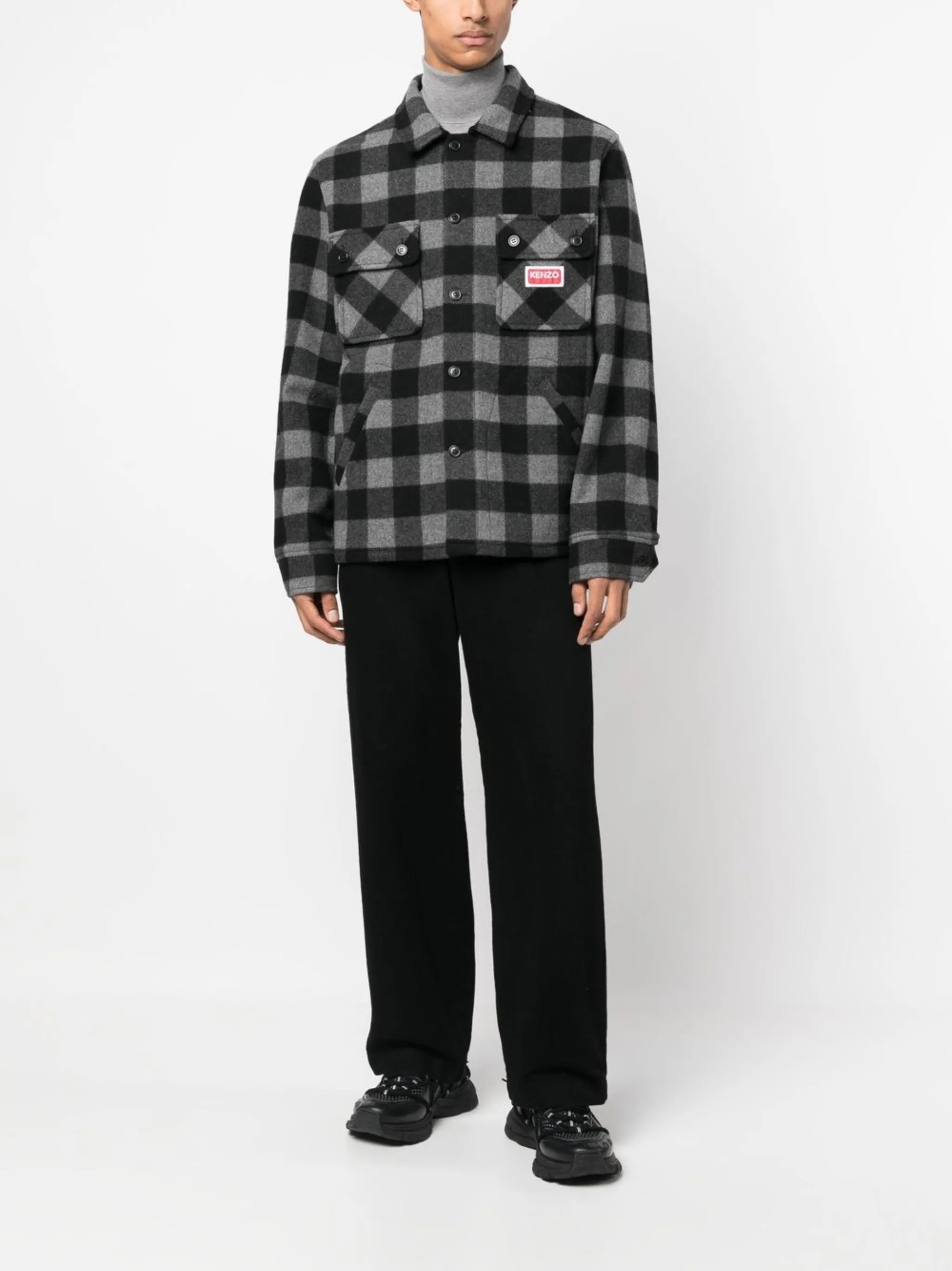 checked logo-patch overshirt
