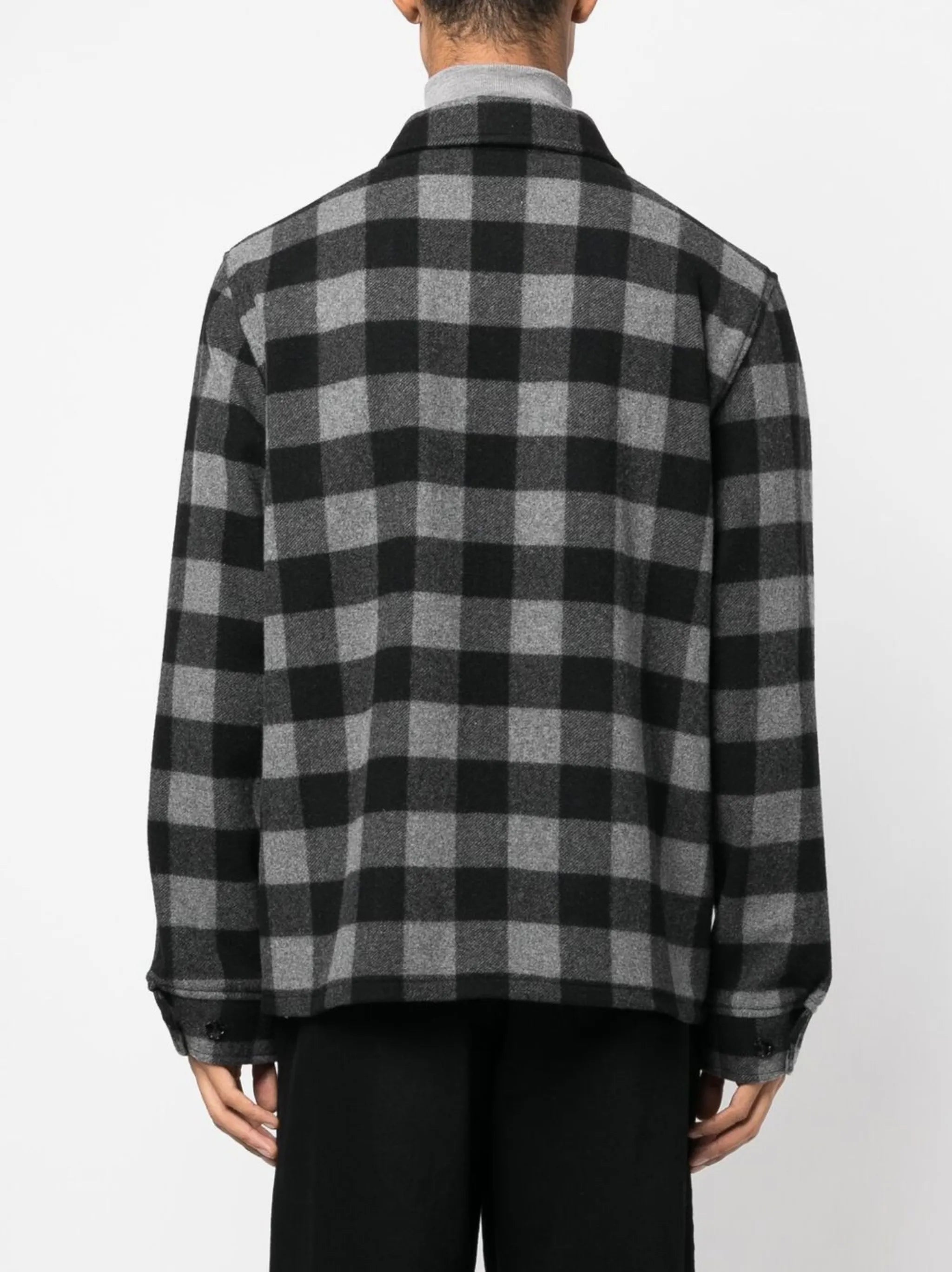 checked logo-patch overshirt