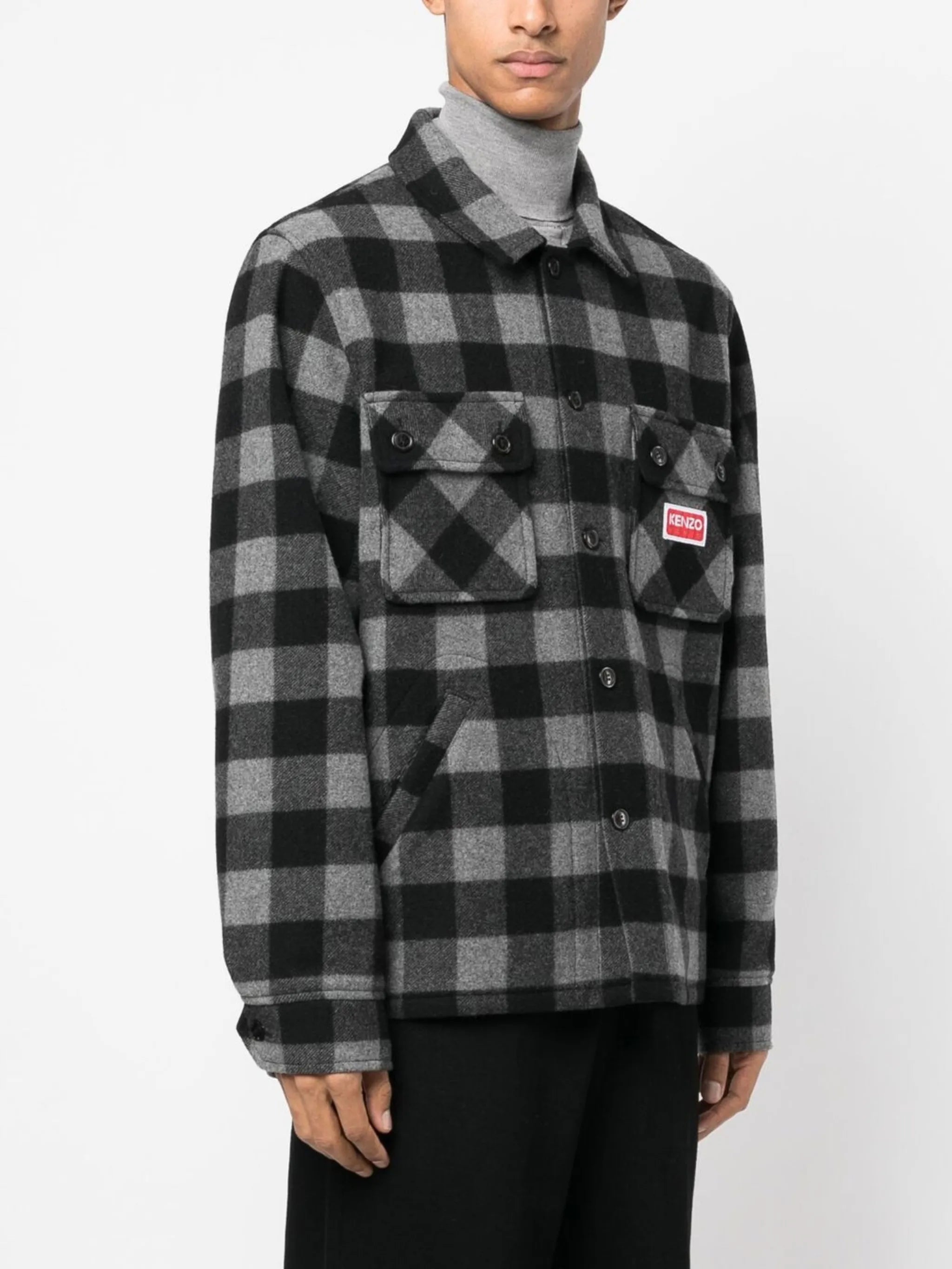 checked logo-patch overshirt