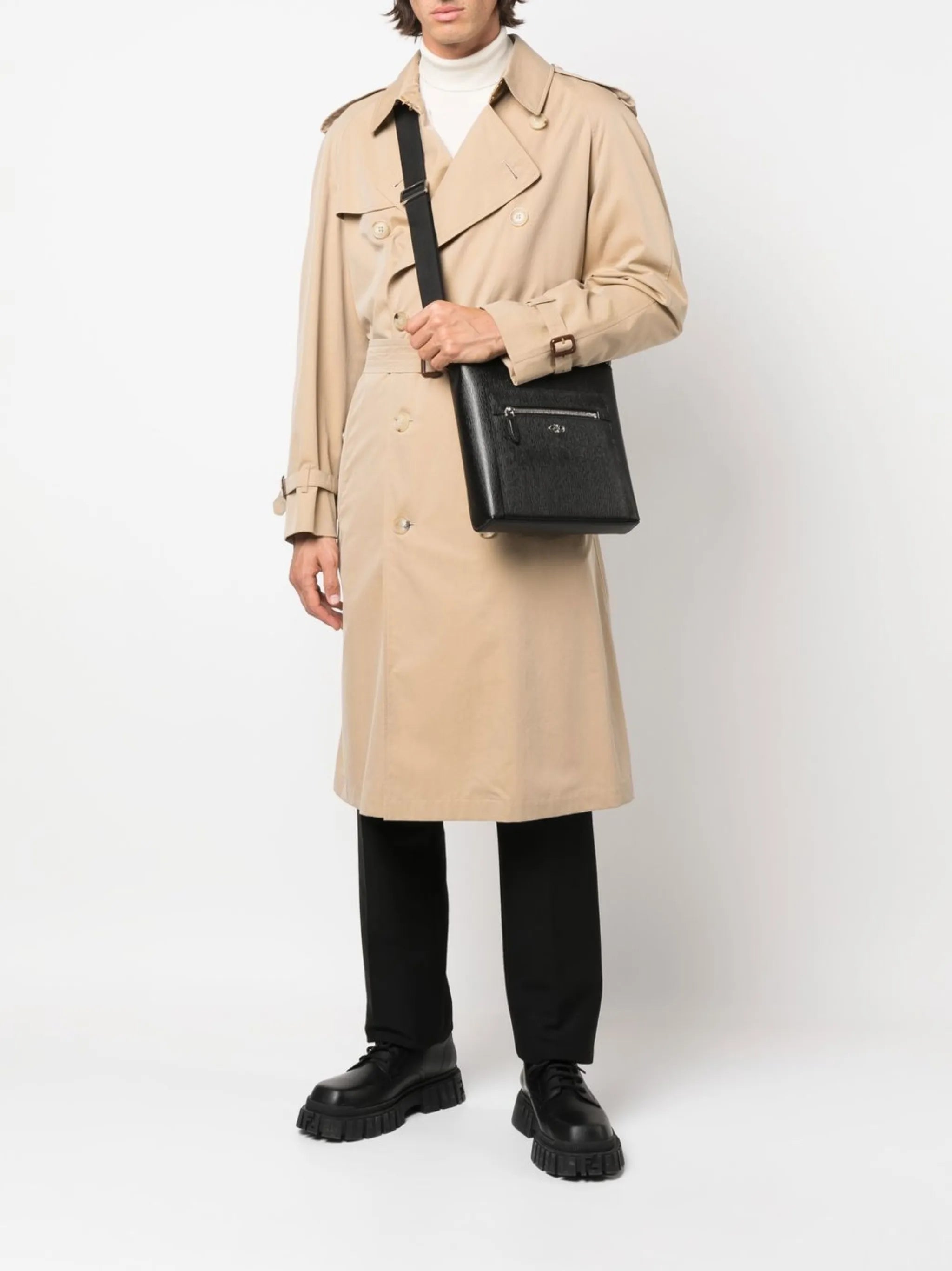 logo-plaque leather messenger bag