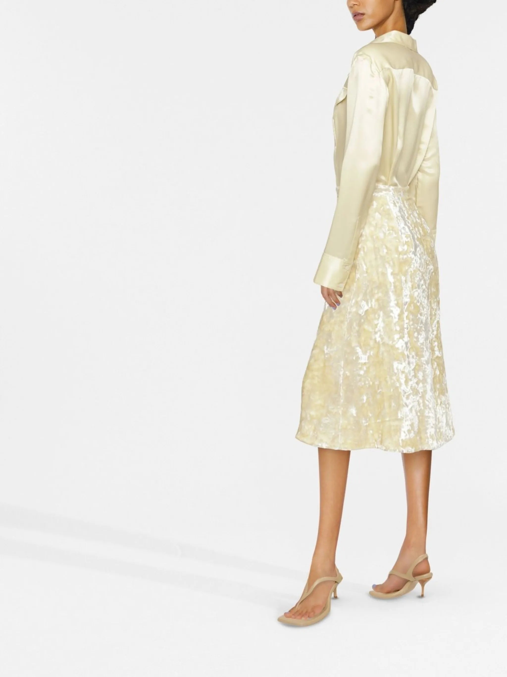 textured mid-length skirt