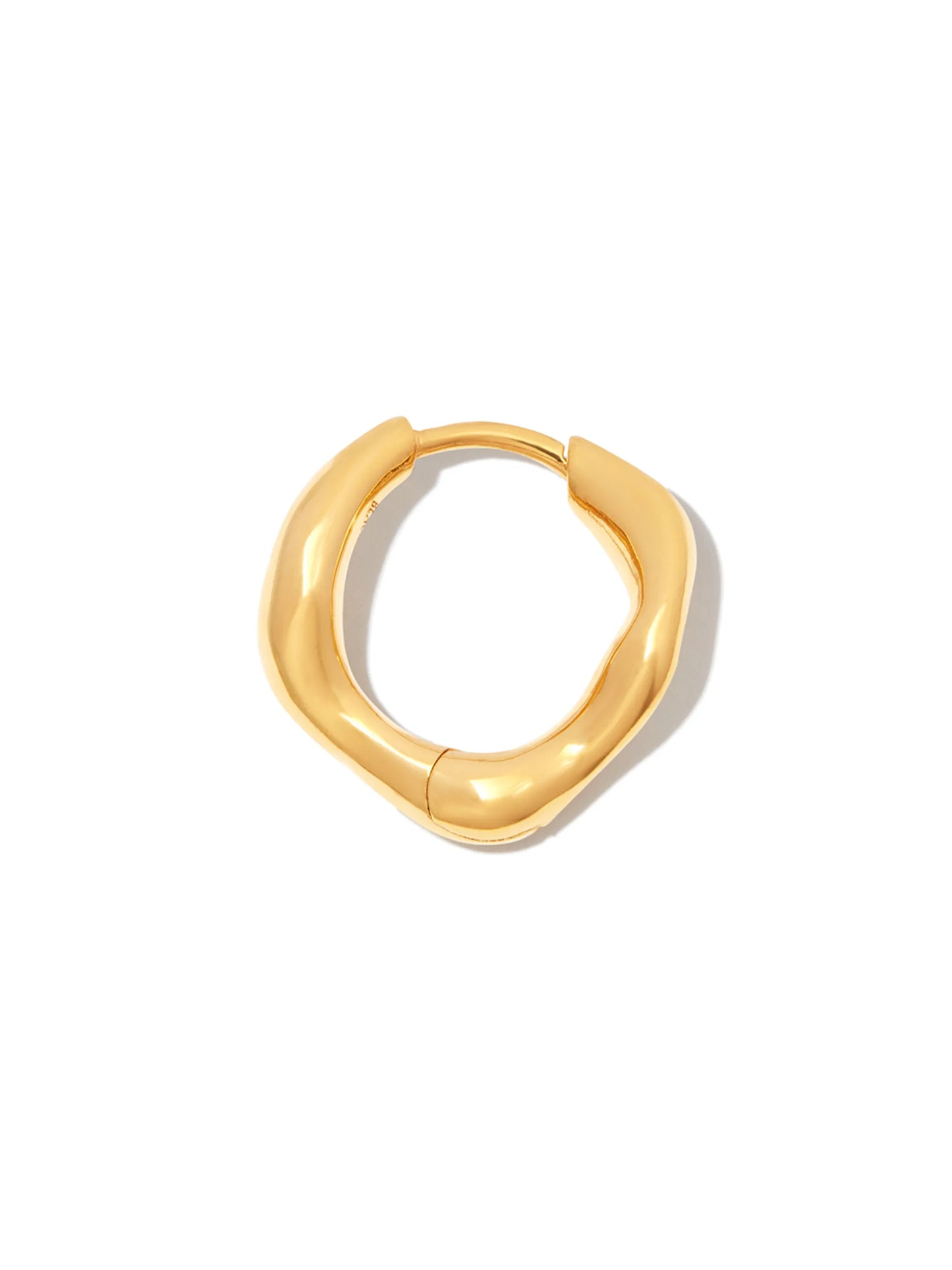 Anil 10 huggie earring