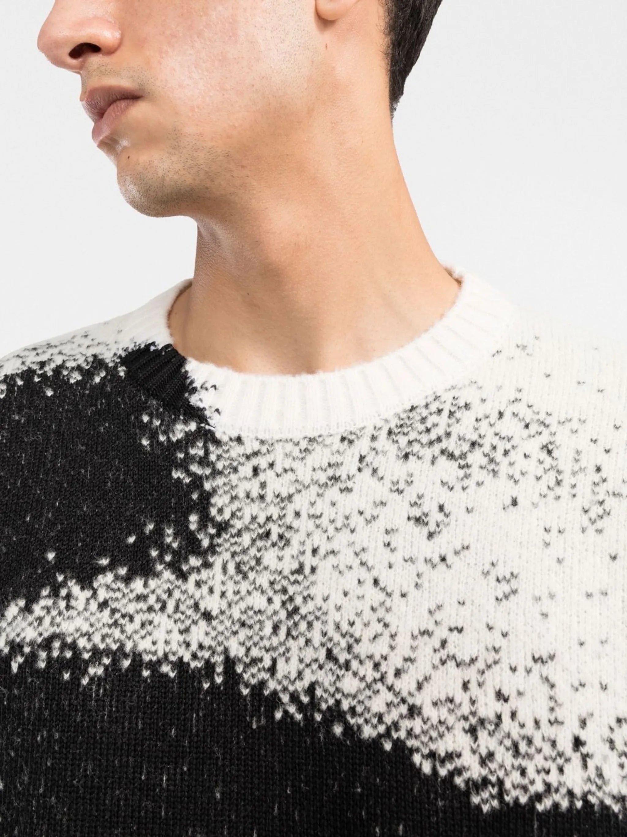 abstract-pattern crew-neck jumper