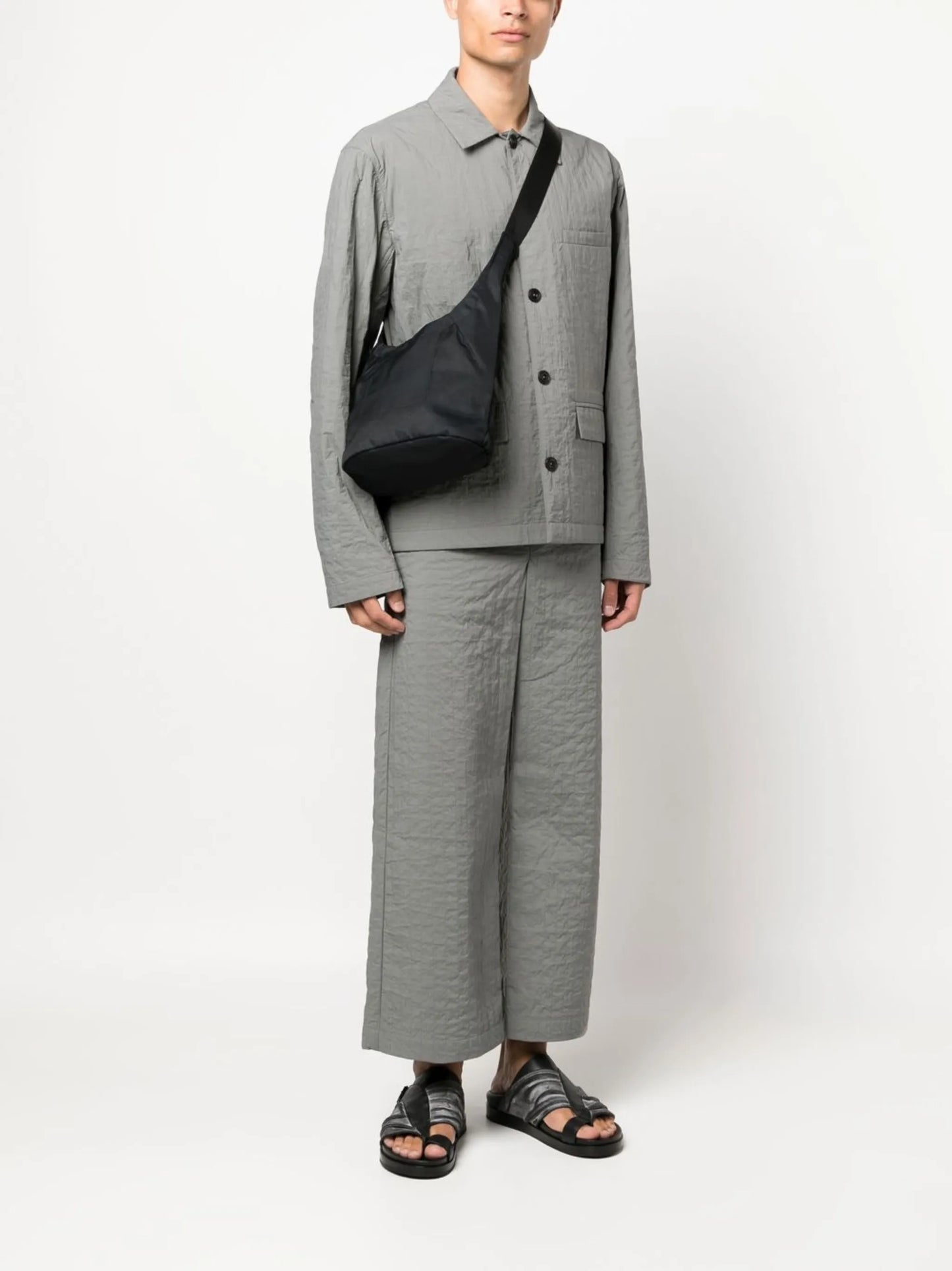 Sharp buckle-detail crossbody bag